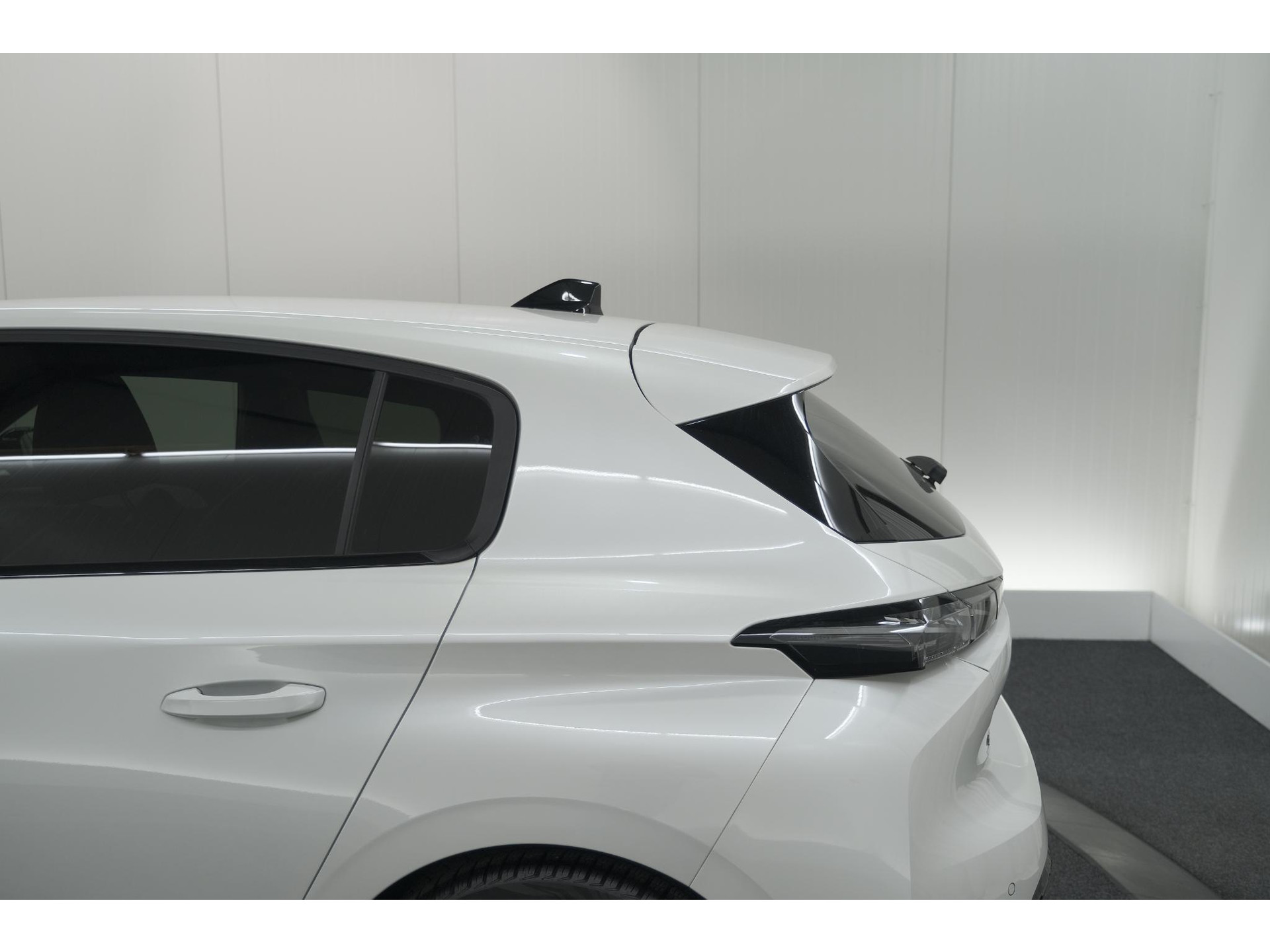 Peugeot 308 PureTech 130 GT | 360 Camera | Stoelen-Pakket | Adaptieve Cruise Control | Apple Carplay