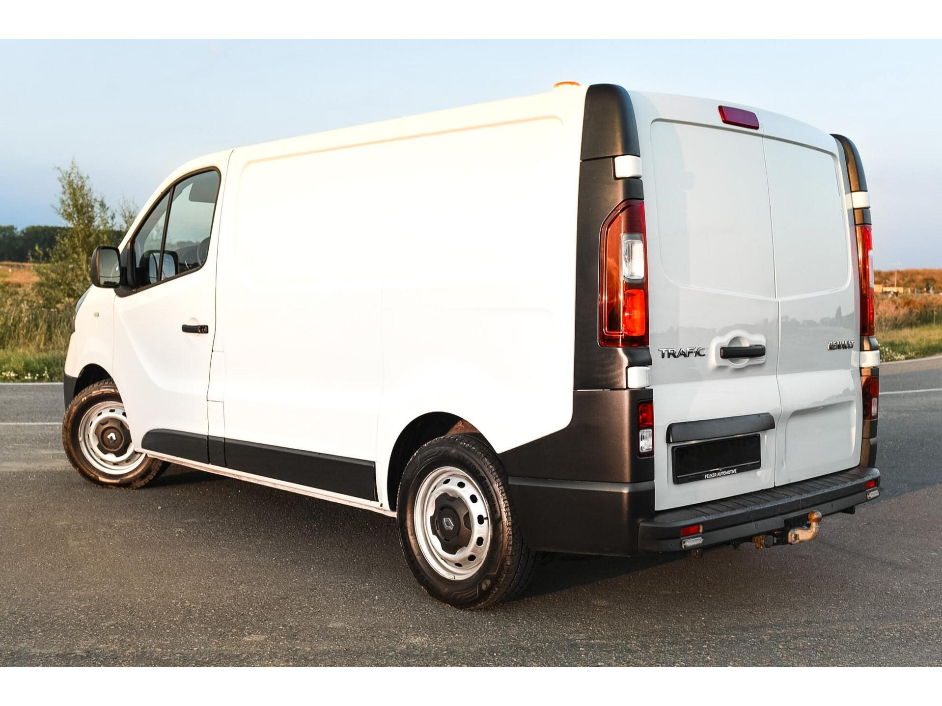 Renault Trafic 1.6 dCi T29 L1H1 Comfort Werklicht + Omvormer