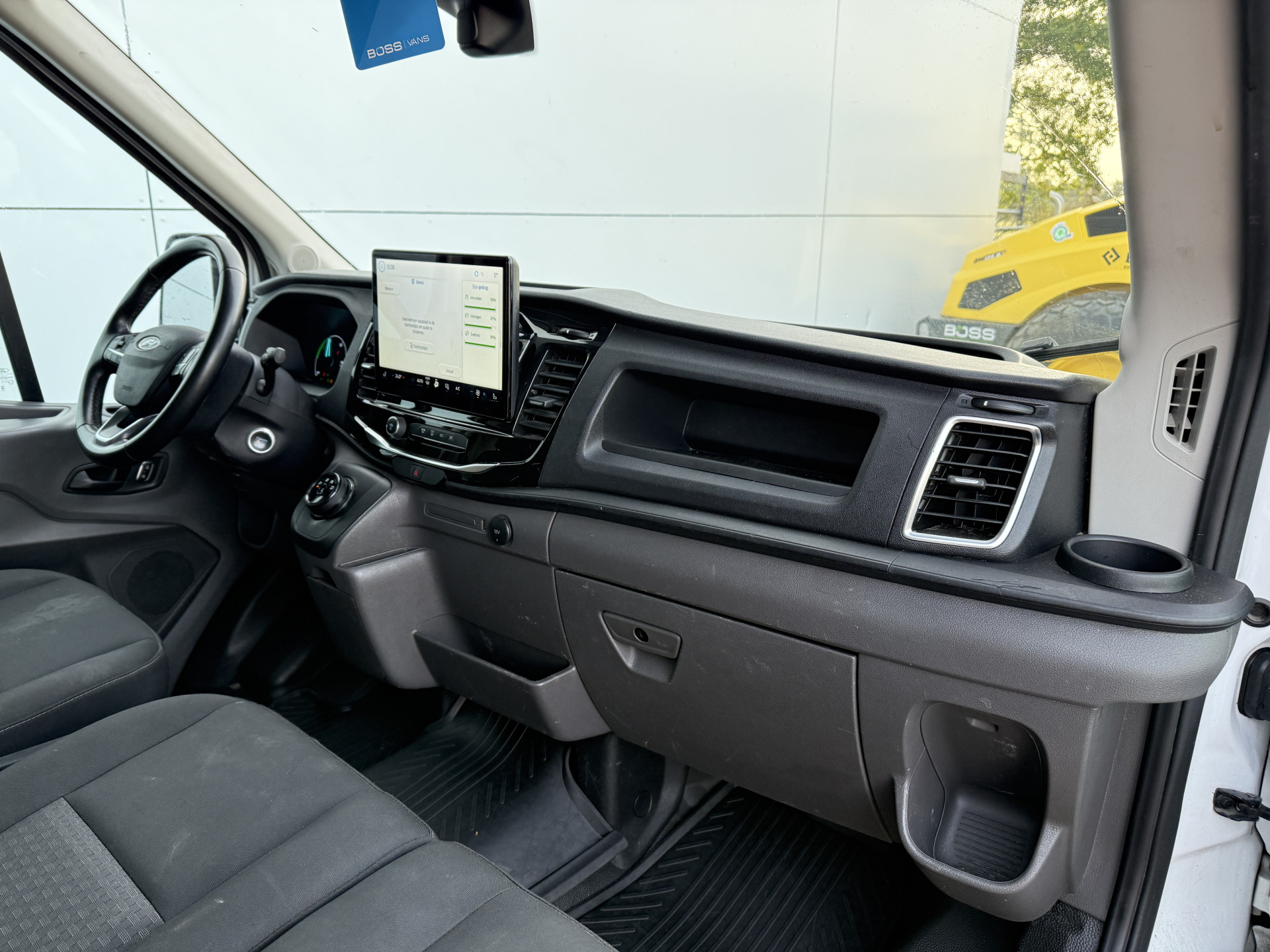 Ford e-Transit 68kWh 184PK L2H2 317km WLTP 95,6% (SOH) BEV Snelladen 360° Camera Cruise control Climate control Carplay Navigatie Parkeersensoren