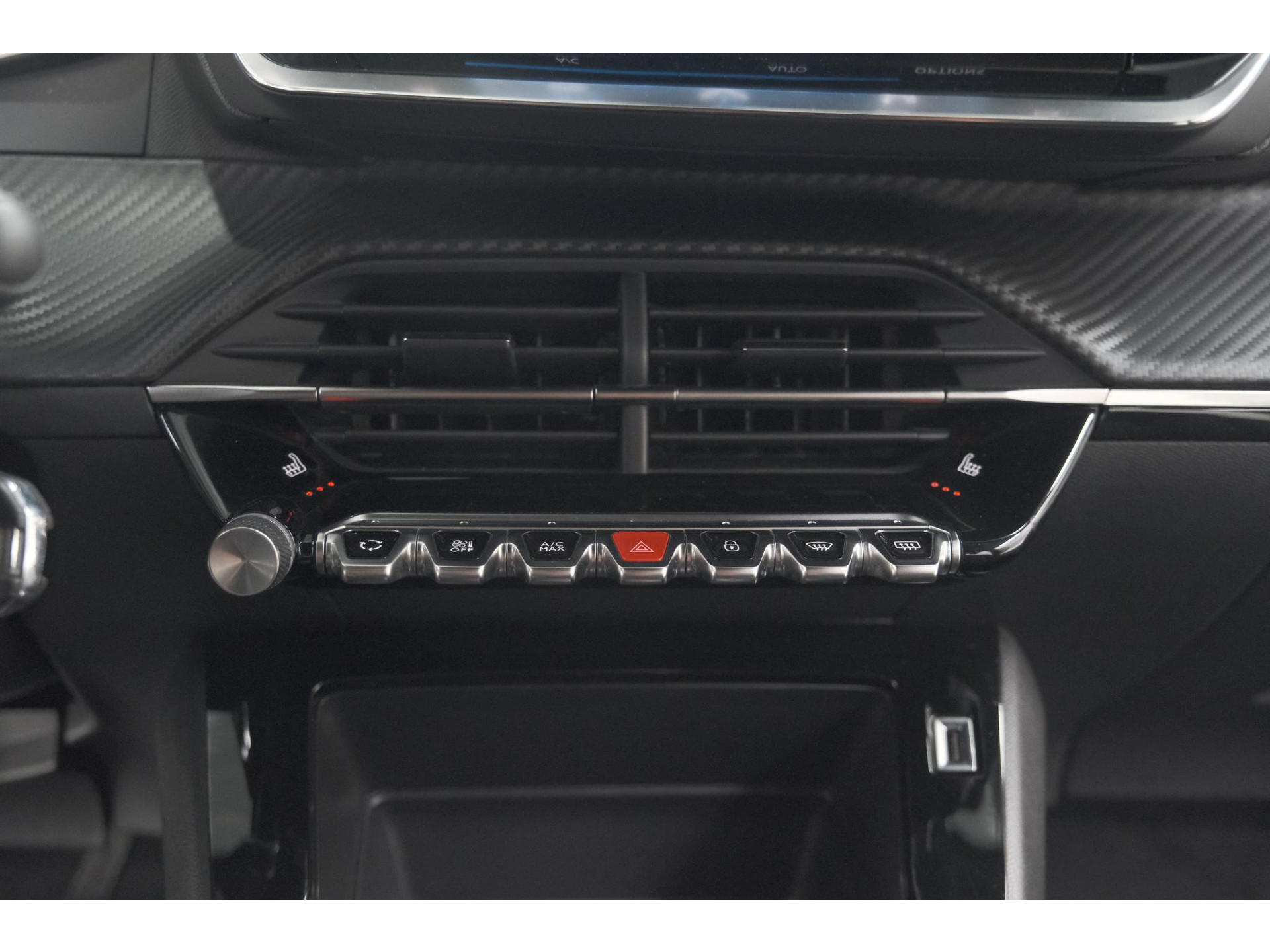 Peugeot 2008 PureTech 130 EAT8 Active Pack | Parkeersensoren | Apple CarPlay | Climate Control | Stoelverwarming