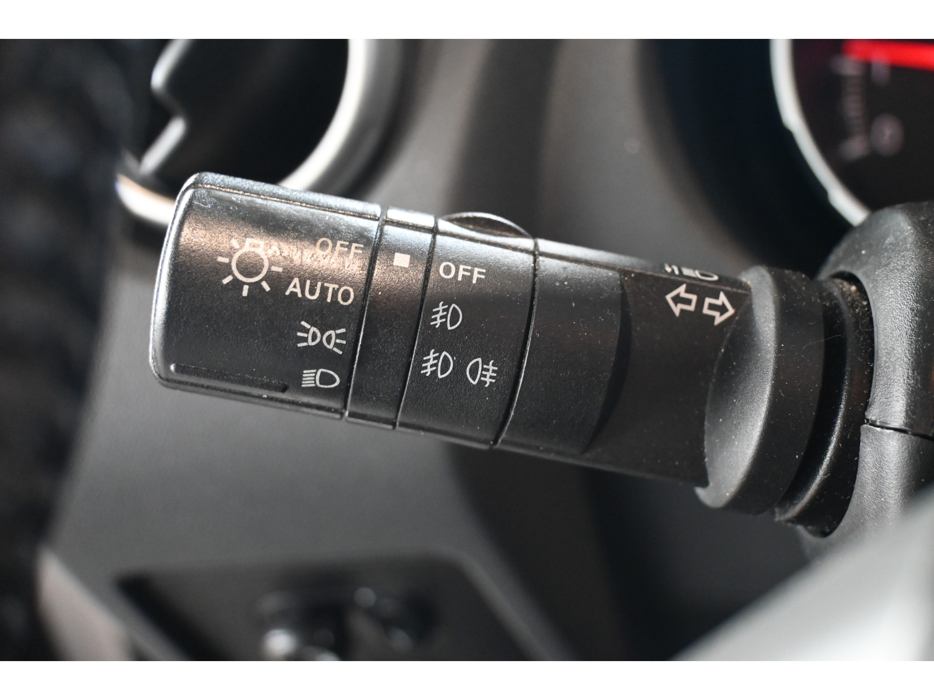 Nissan Qashqai +2 2.0 Tekna 4WD Automaat Clima Panoramadak 7-Persoons Navigatie Licht metaal Inruil mogelijk