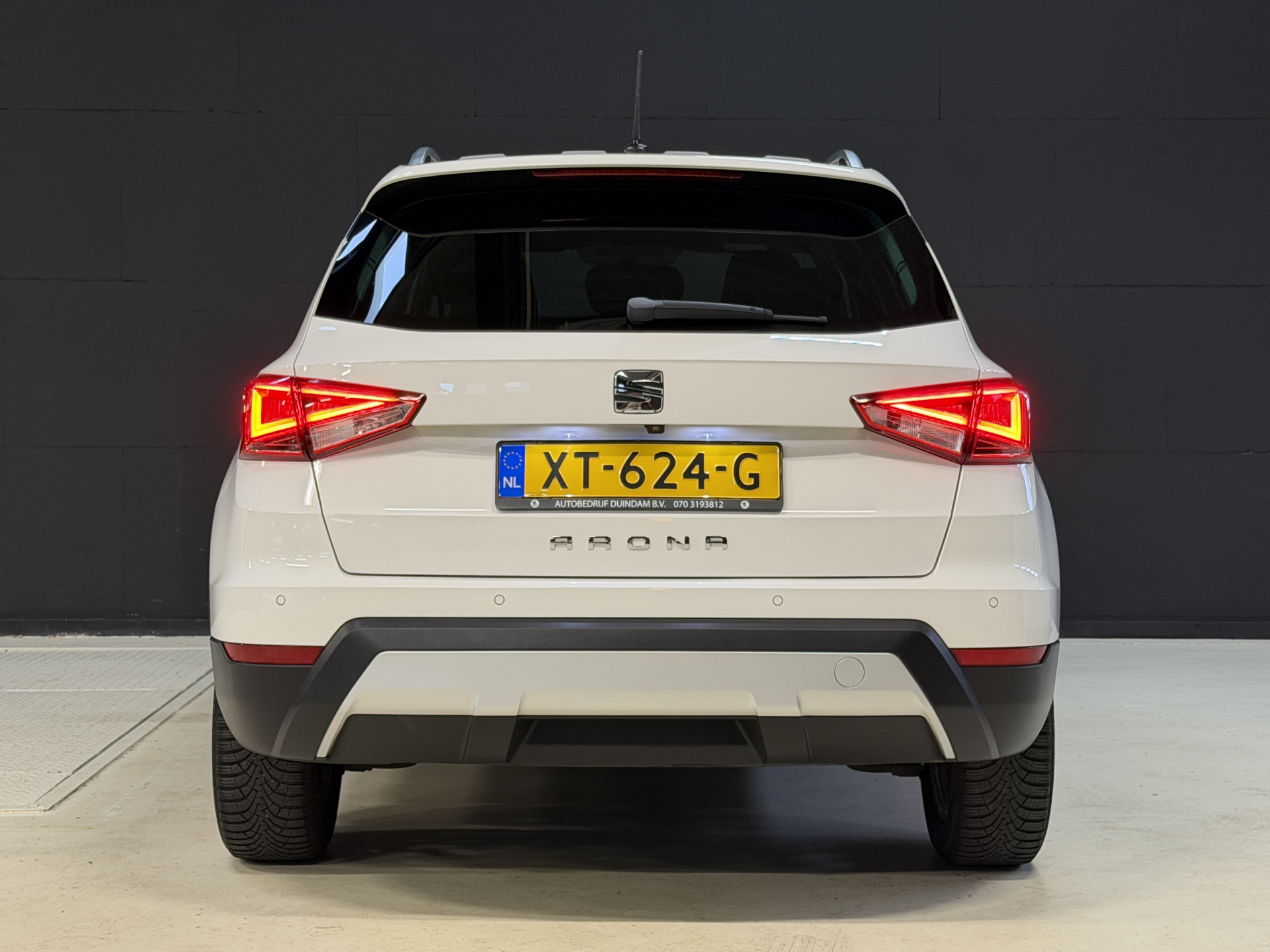 SEAT Arona 1.0 TSI Xcellence Business Intense | Camera | Sfeerverlichting | Stoelverwarming | Adaptive cruise | Carplay