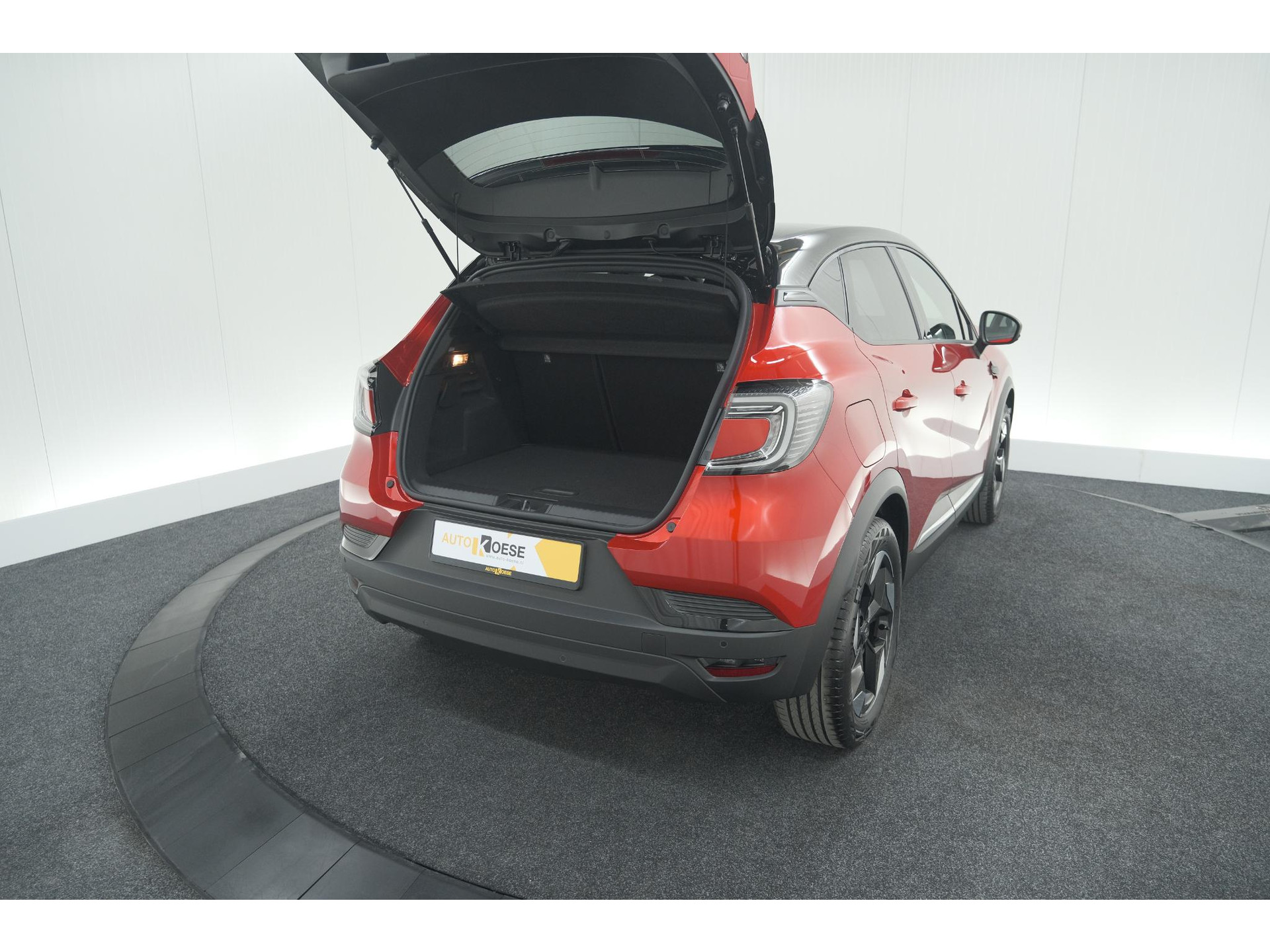 Renault Captur 1.6 E-Tech full hybrid 145 Techno | Advanced Driving | Camera | Dodehoekdetectie | Apple Carplay | 18 Inch Lichtmetalen Velgen