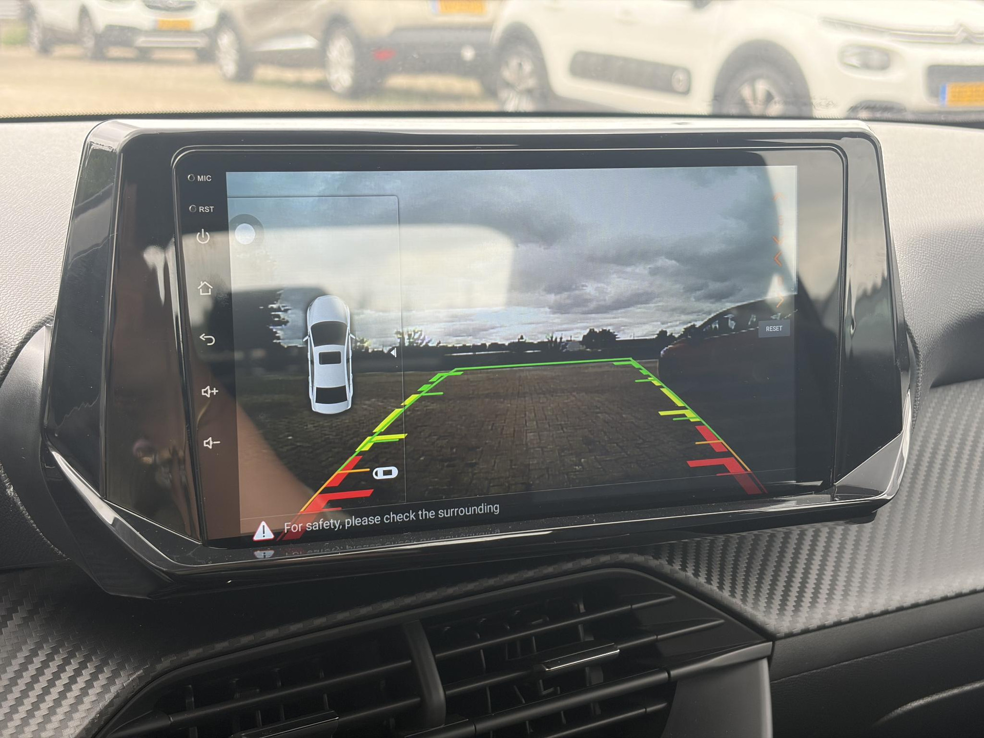 Peugeot 208 1.2 PureTech Like 1e Eigenaar,Apple Carplay/Android Auto,Camera,Navi,Clima,Cruise,Weinig Km,Zeer Zuinig,Apk tot 07-2027