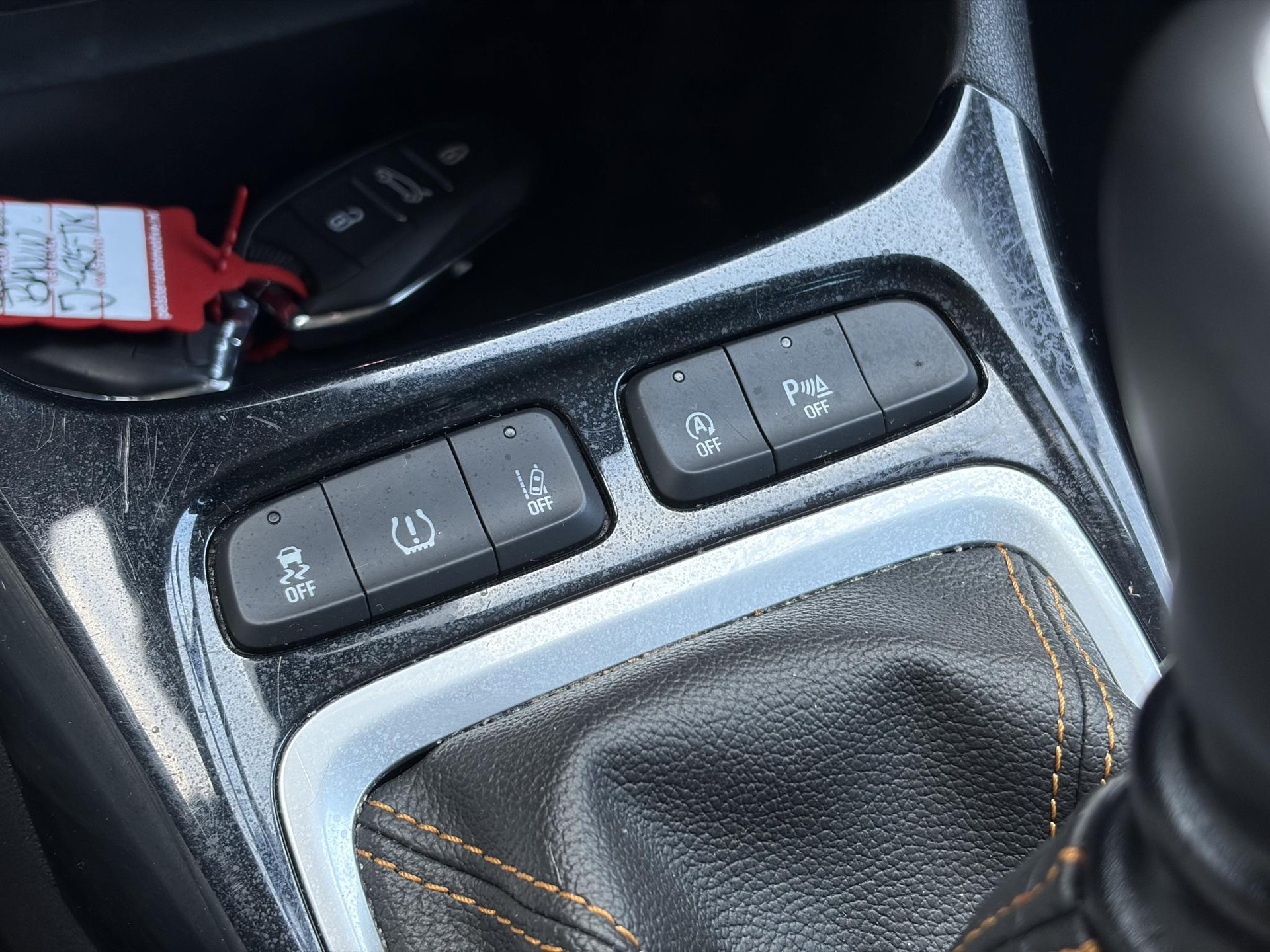 Opel Crossland X 1.2 Turbo Innovation ✓1e Eigenaar✓Dealer Onderhouden✓360° Camera✓Carplay✓Navi✓6 Bak✓110pk✓Keylss✓Halfleder✓Pdc V+A✓Lm velgen✓N.A.P✓Rijstrooksensor✓Dodehoeksensor✓Apk tot 09-2028