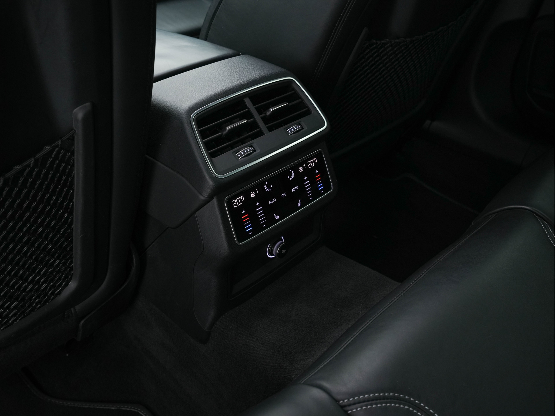 Audi A6 Limousine S6 TDI Quattro Black Edition Aut. *PANO | LUXURY-LEATHER | BANG&OLUFSEN-AUDIO | MATRIX-LED | DIGI-COCKPIT | HEAD-UP | SPORT-SEATS | BLIND-SPOT | LANE-ASSIST | MEMORY-PACK | AIR-SUSPENSION | ADAPT.CRUISE | NAVI-FULL