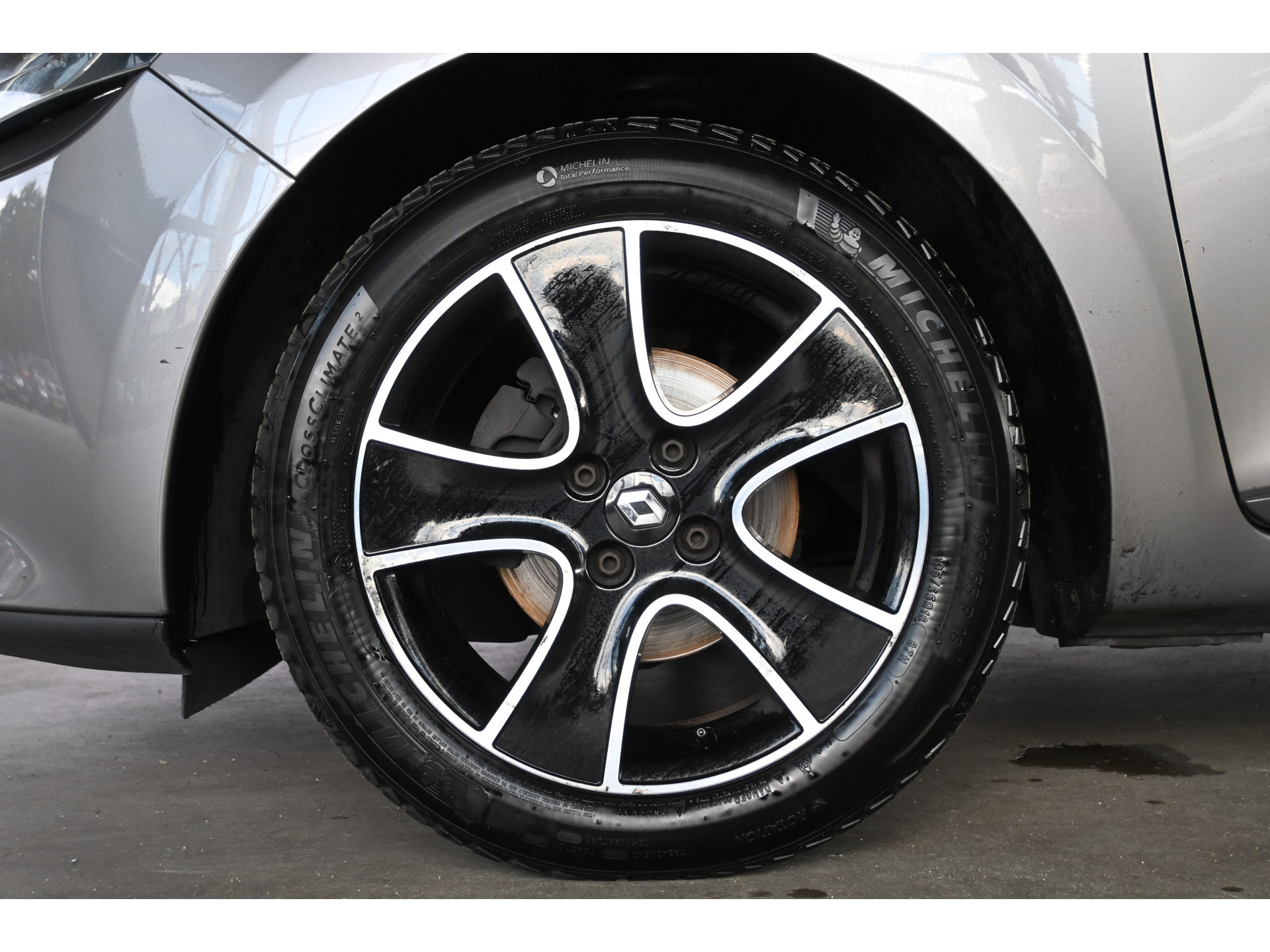 Renault Clio Estate 1.5 dCi ECO Limited Navigatie Airco Cruise control All in Prijs Inruil Mogelijk!