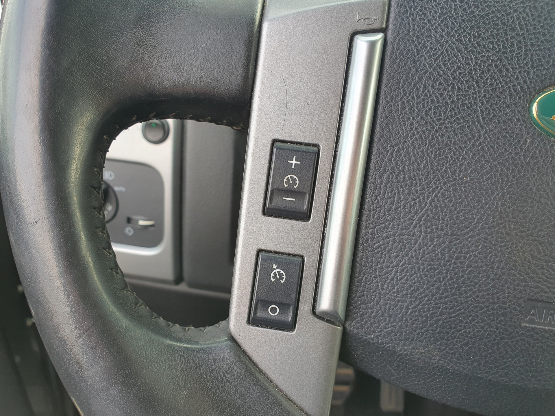 Land Rover Discovery 2.7 TdV6 SE  Climate-Pack [⚠️] Aut. *NAVI-FULLMAP | HARMAN/KARDON-AUDIO | WINDSOR-LUXURY-LEATHER | ELECTRIC-WINCH | ECC | AIR-SUSPENSION | PDC | CRUISE | COMFORT-SEATS | 18"ALU* ! LEES DE ADVERTENTIE GOED !