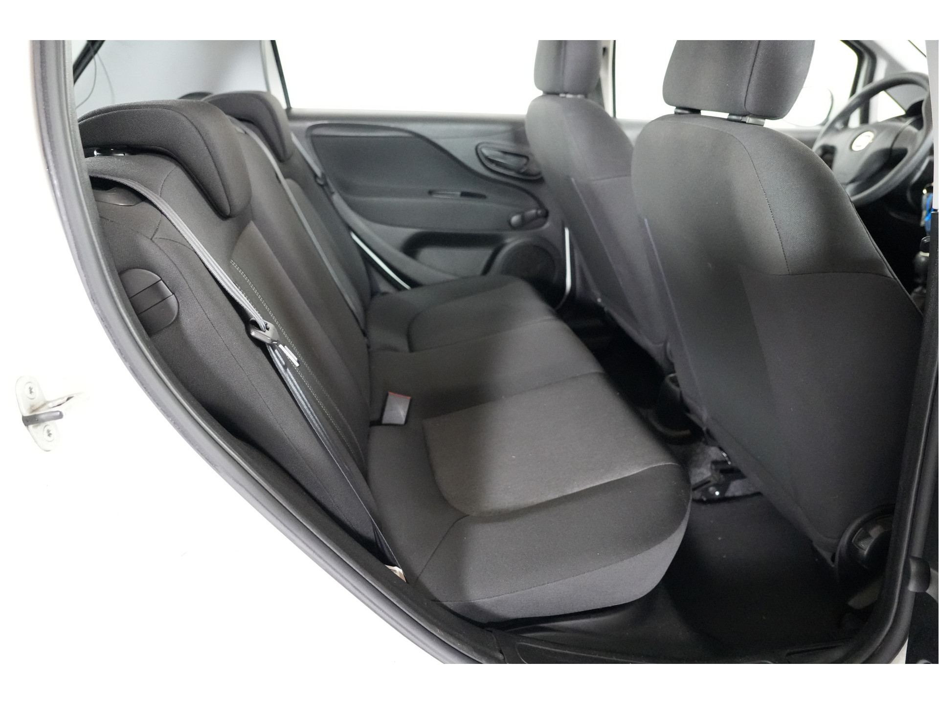 Fiat Punto Evo 1.2 Lounge | Trekhaak | Airco | LMV |