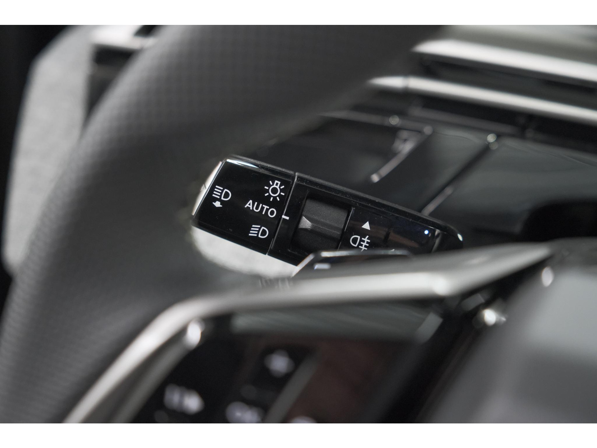 Peugeot 3008 1.2 Hybrid 136 GT | 360 Camera | Adaptieve Cruise Control | Stoelen Pakket | Elektrische Kofferklep