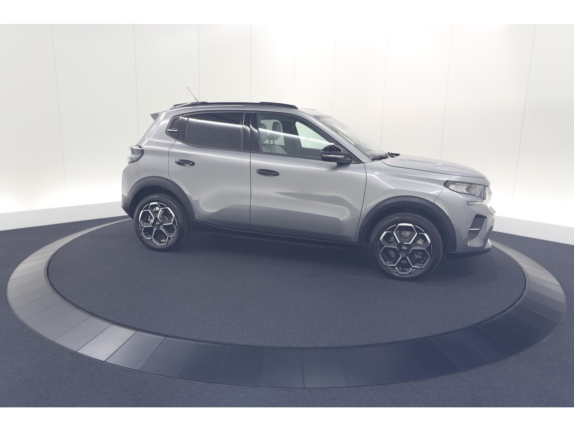 Citroen Ë-C3 Max 113pk 44 kWh | 7 KW Laadfunctie | Camera | Navigatie | Apple Carplay | Parkeersensoren