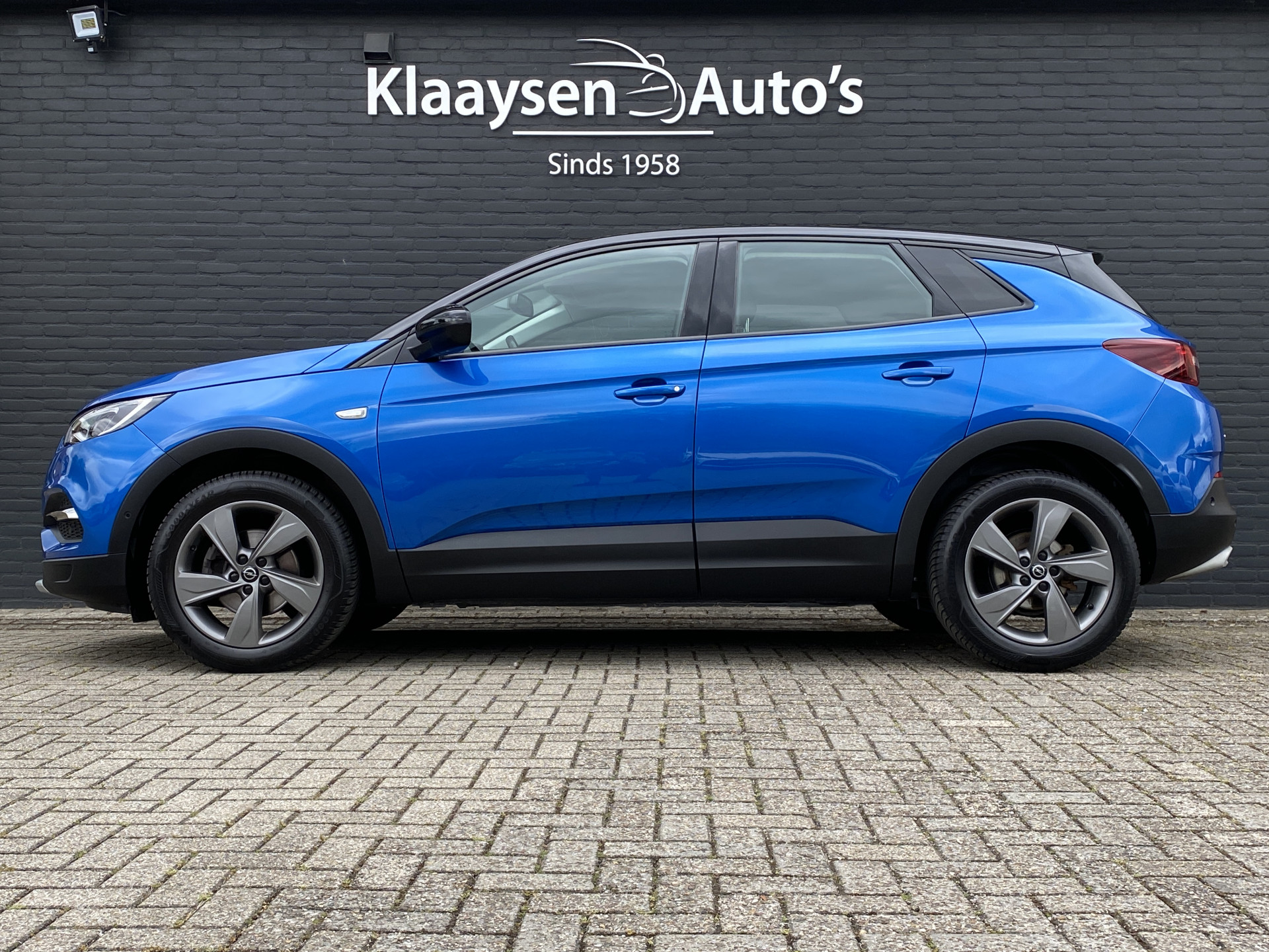 Opel Grandland X 1.2 Turbo Ultimate 130 pk AUT. | dealer onderhouden | navigatie | 360 camera | elektr. a. klep | stoel-stuurverw.