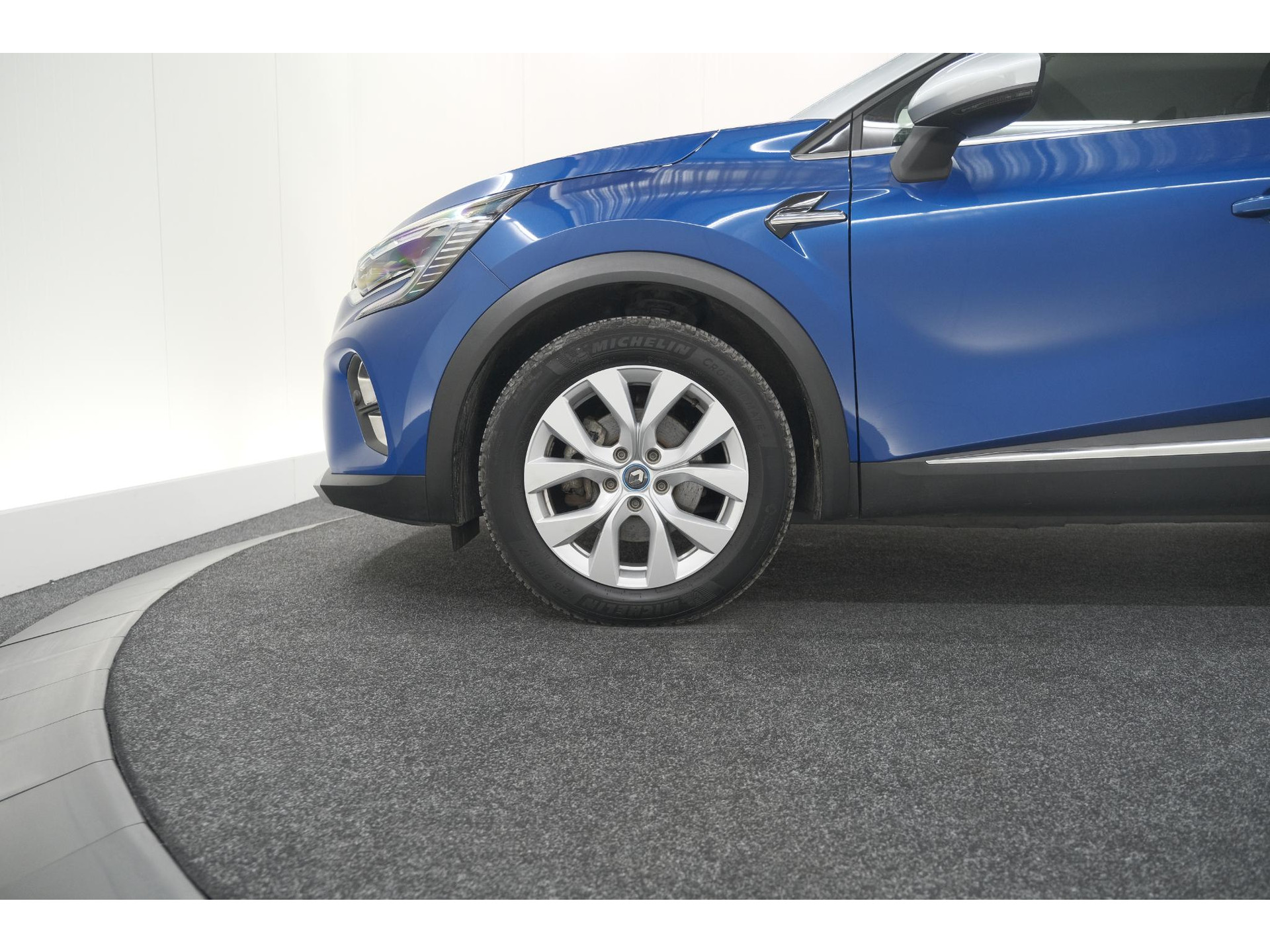 Renault Captur 1.6 E-Tech Plug-in Hybrid 160 Intens | Camera | 9.3 Inch Groot Scherm | Apple Carplay | Parkeersensoren