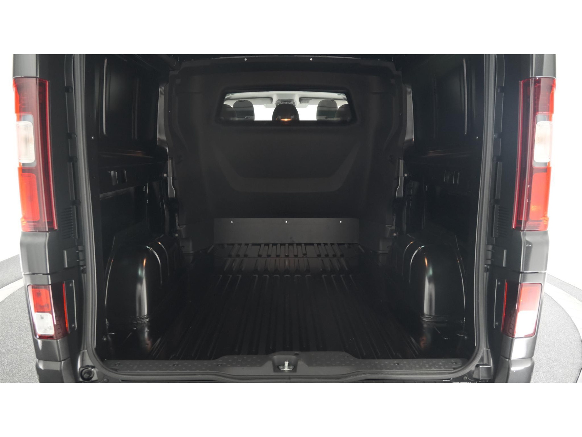 Renault Trafic 2.0 Blue dCi EDC 170 T29 L2H1 Extra DC | 6 Zitlplaatsen | Camera | Navigatie | Climate Control | Dubbele Cabine