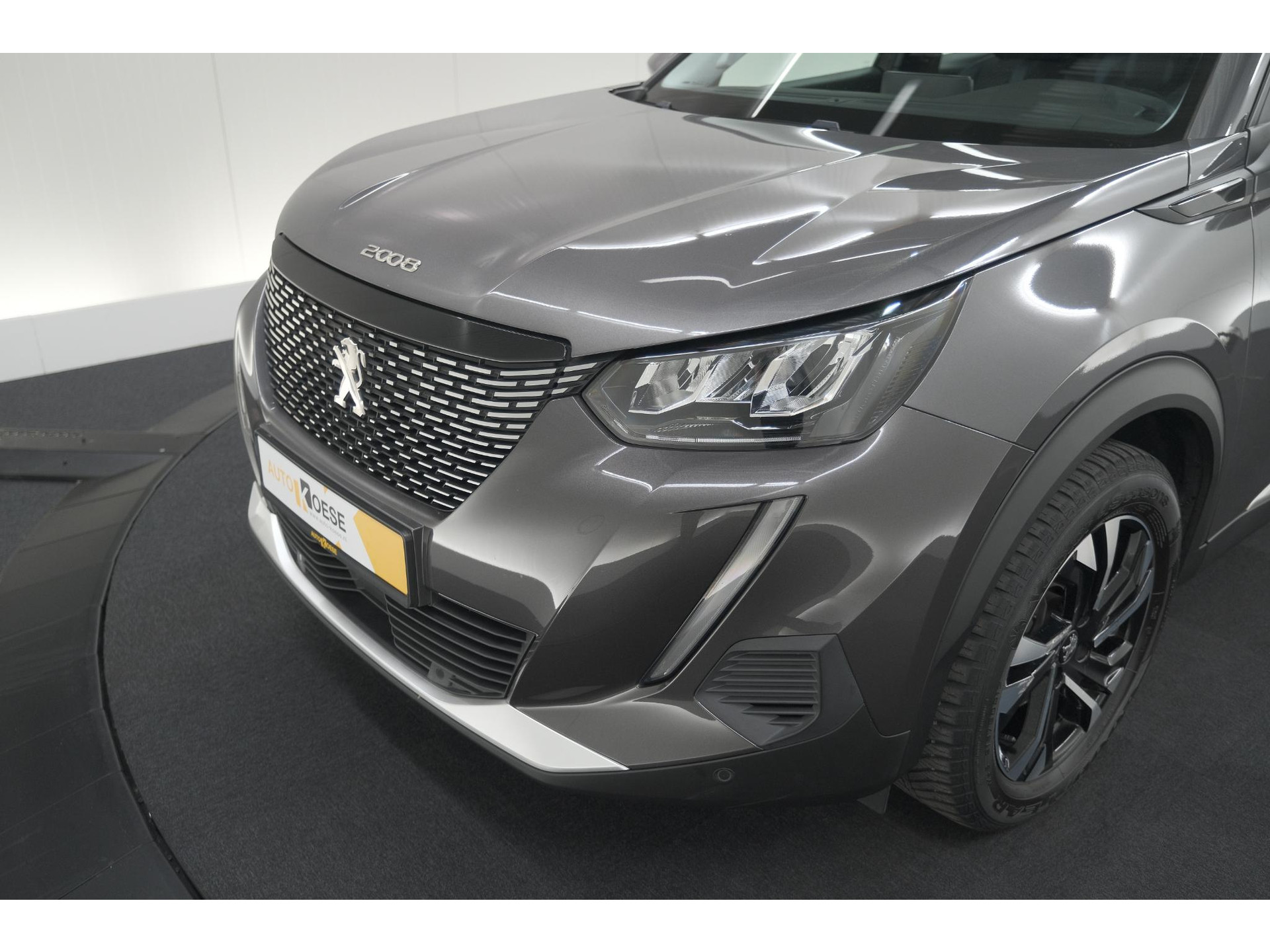 Peugeot 2008 PureTech 130 Allure | Camera | Stoelverwarming | Apple Carplay | Parkeersensoren voor + Achter