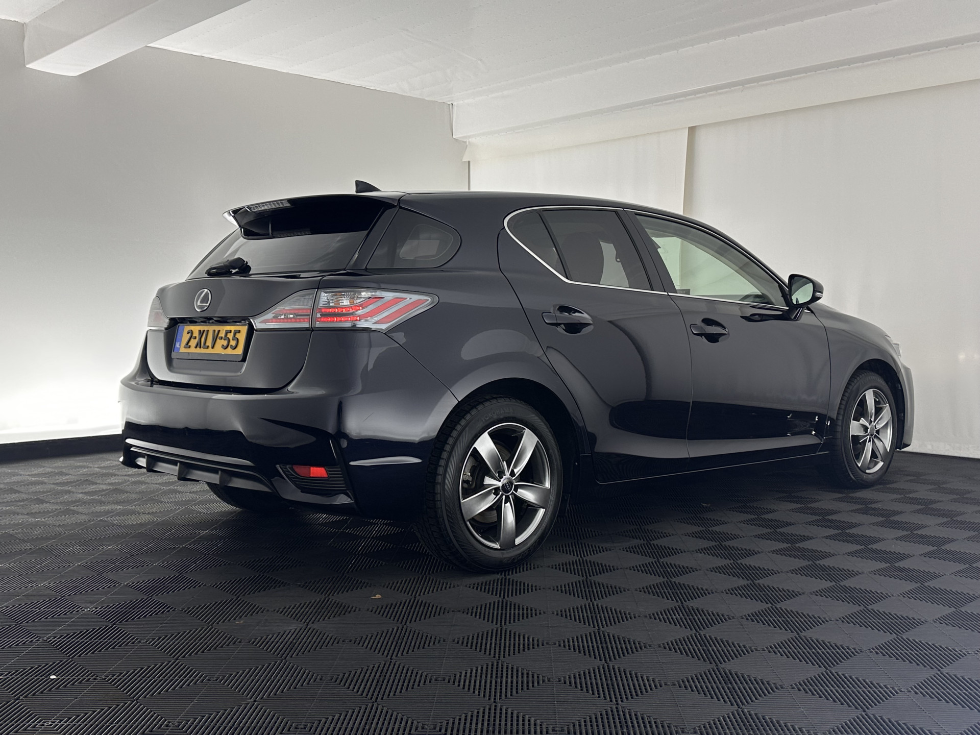 Lexus CT 200h Business Line Aut.*NAVI-FULLMAP | LEATHER | HEATED-COMFORTSEATS | CAMERA | PRIVACYGLASS | ECC | CRUISE | DIGI-COCKPIT | 16''ALU*