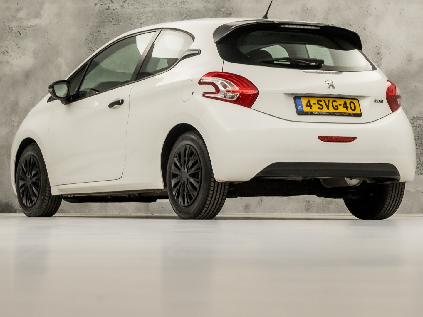 Peugeot 208 1.0 VTi Sport (SCHERM, BLUETOOTH, ELEK RAMEN, SPORTSTOELEN, CRUISE, NIEUWE APK, NIEUWSTAAT)