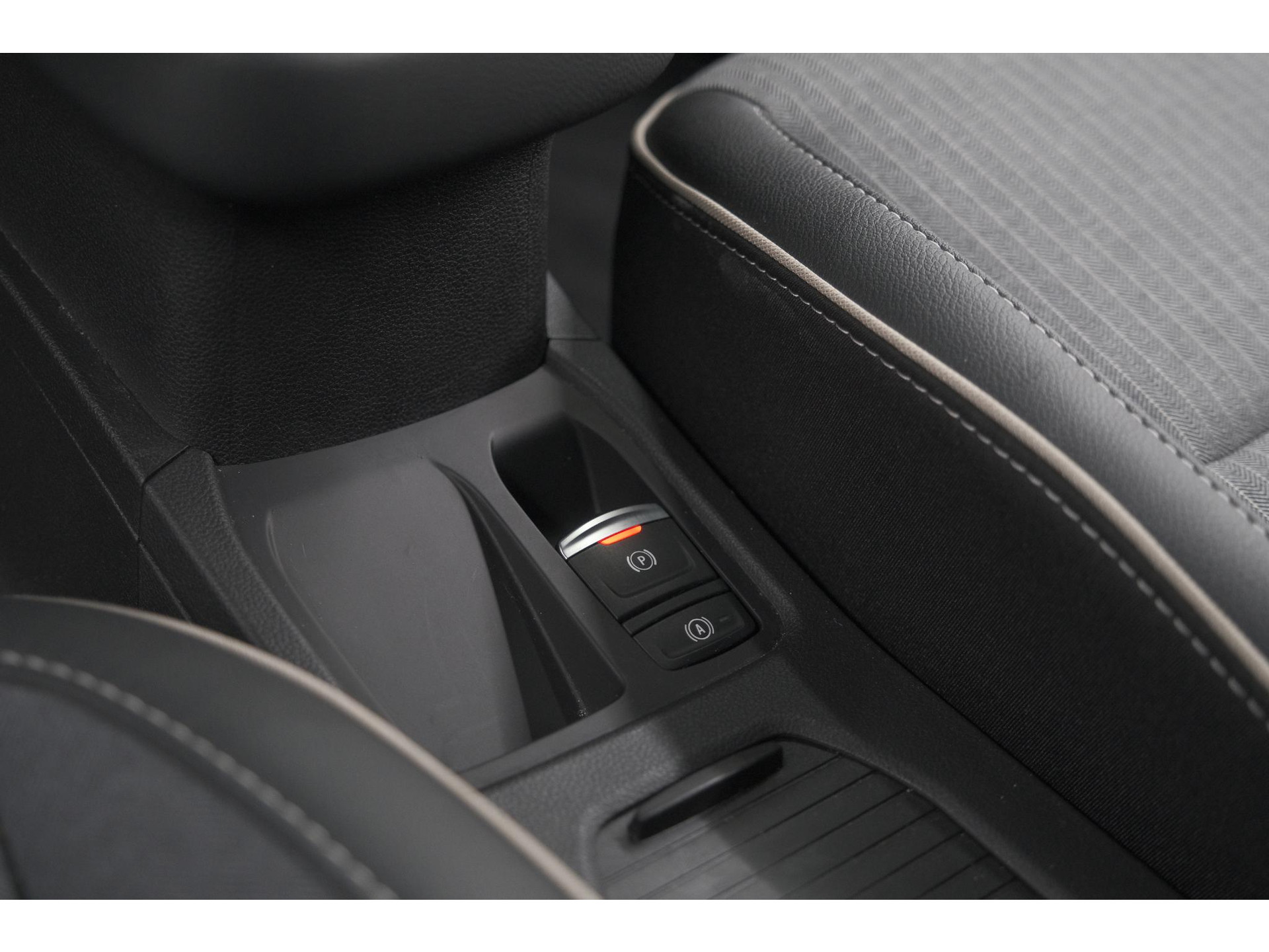 Renault Clio TCe 90 GPF techno | 360 Camera | Adaptieve Cruise Control | 9.3 Inch Groot Scherm