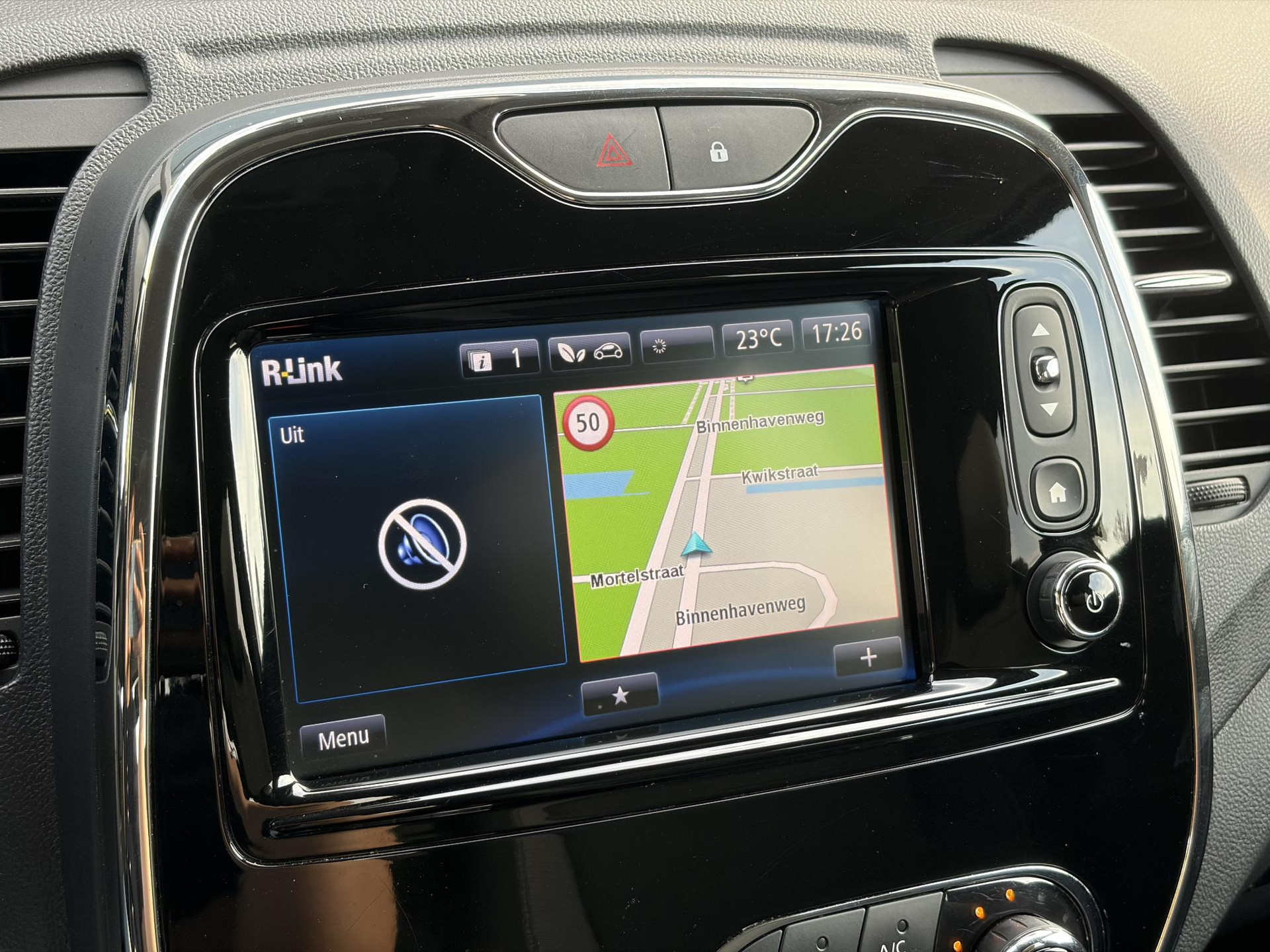 Renault Captur 1.2 TCe Dynamique ✓Navi✓Trekhaak✓Keyless✓Clima✓Cruise✓Dealer Onderhouden✓Automaat✓120pk✓Lm velgen✓Pdc✓N.A.P✓Apk tot 06-2027