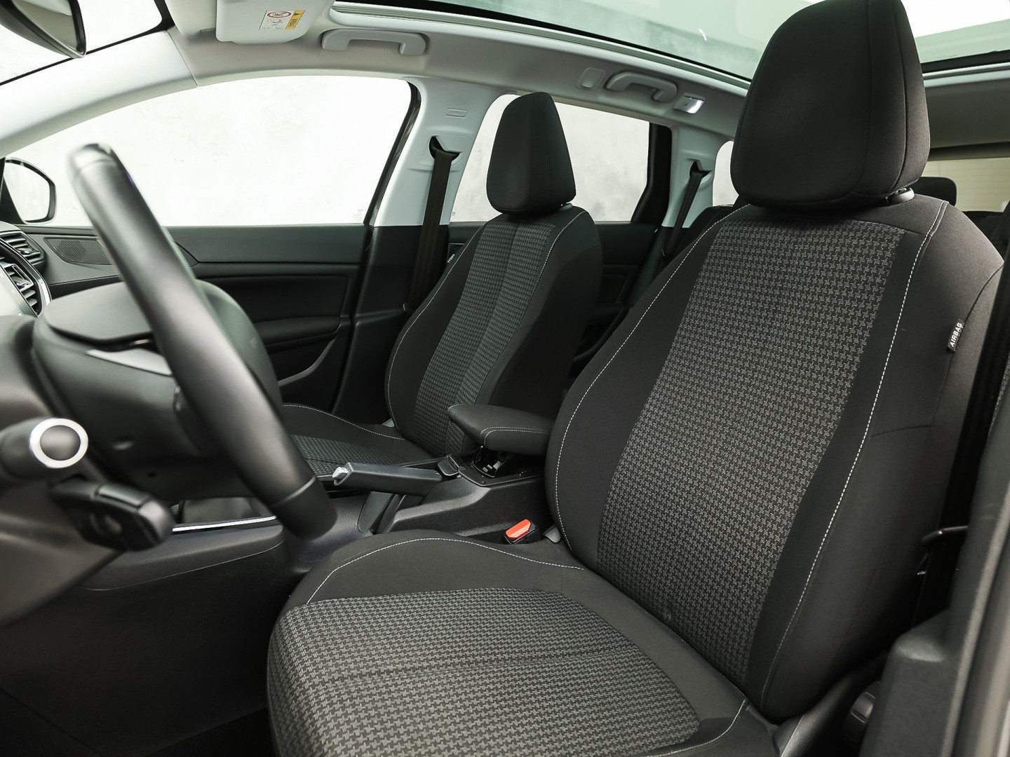 Peugeot 308 SW 1.2 PureTech Sport (PANORAMADAK, APPLE CARPLAY, GROOT NAVI, TREKHAAK, GETINT GLAS, SPORTSTOELEN, PARKEERSENSOREN, CRUISE, NIEUWSTAAT)