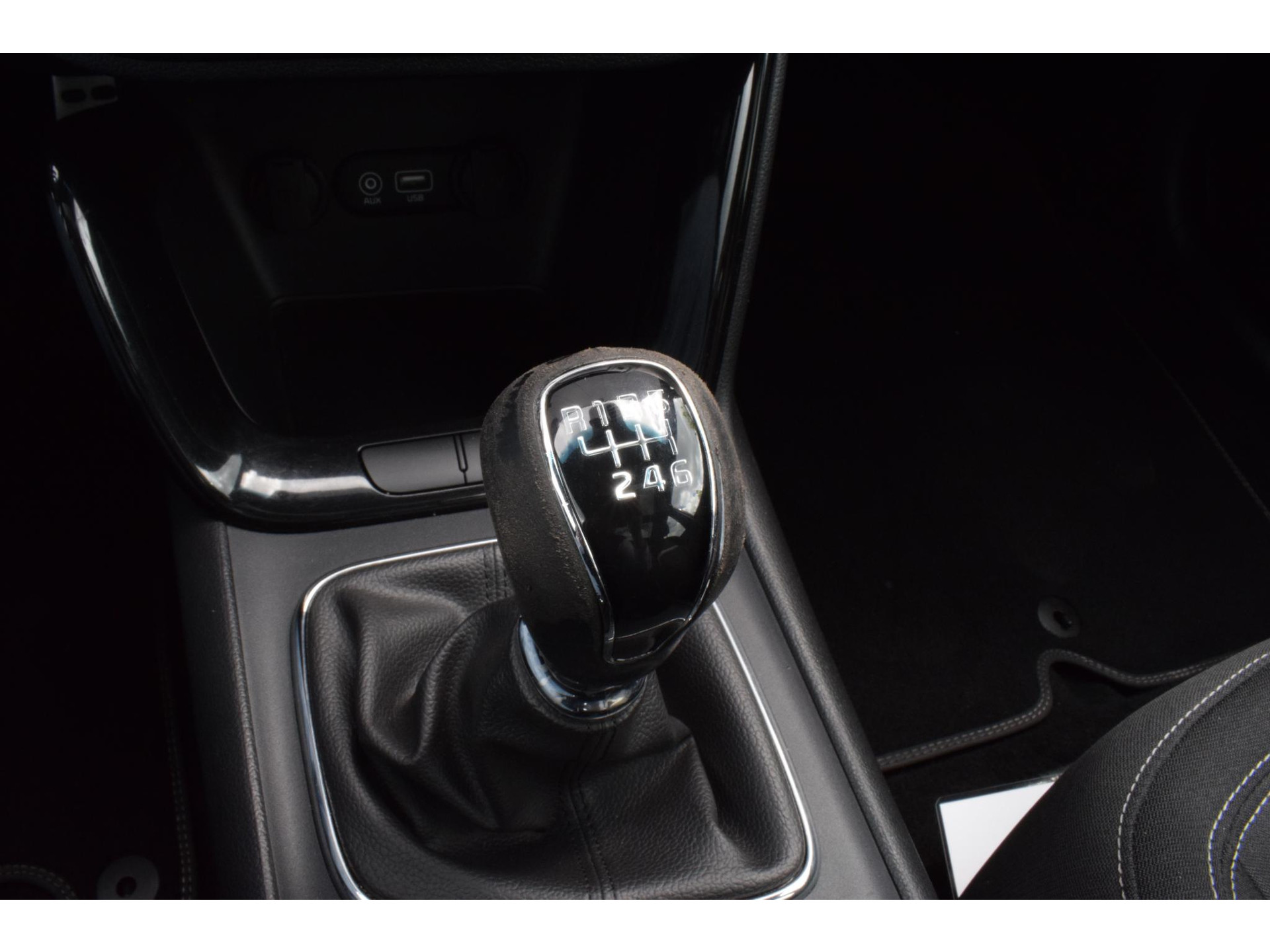 Kia cee'd Sportswagon 1.0 T-GDi GT-Line Summer Edition | Apple CarPlay | Pano | Stuur- en Stoelverwarming