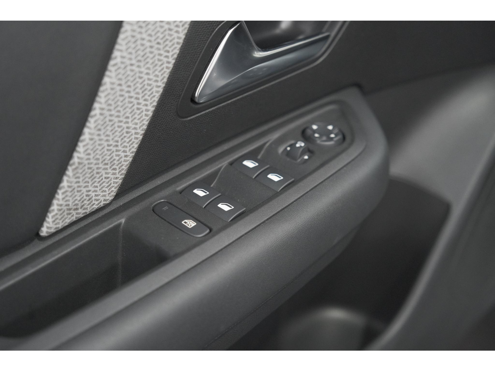 Citroen C4 1.2 Hybrid 136 Max | 360 Camera | Adaptieve Cruise Control | Navigatie