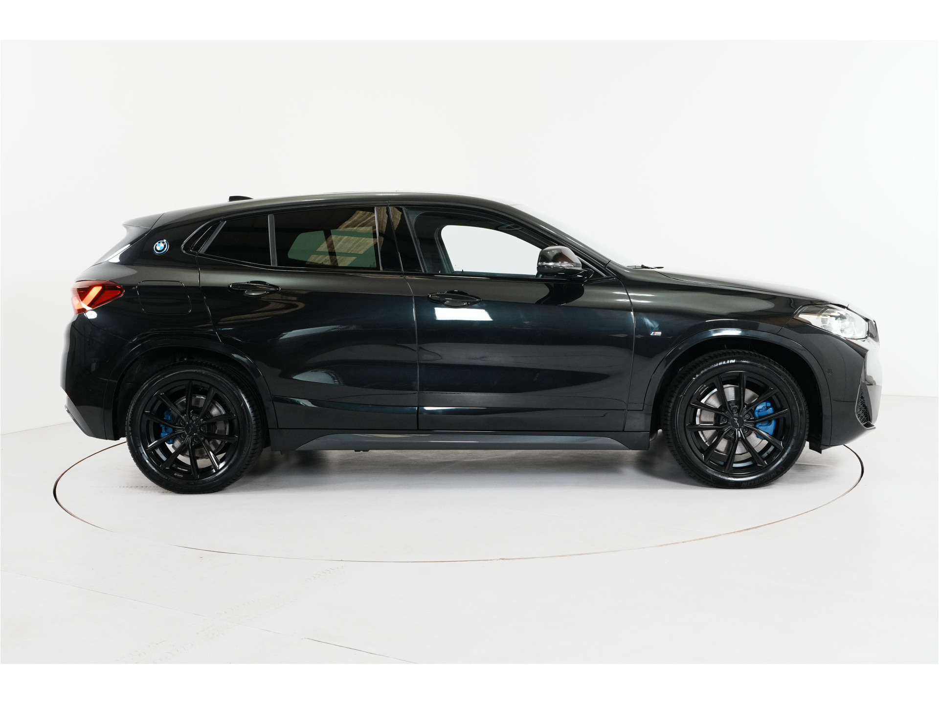 BMW X2 xDrive25e PHEV 220 pk | SOH 93% | M Sport | Pano | Leder | Head-up |