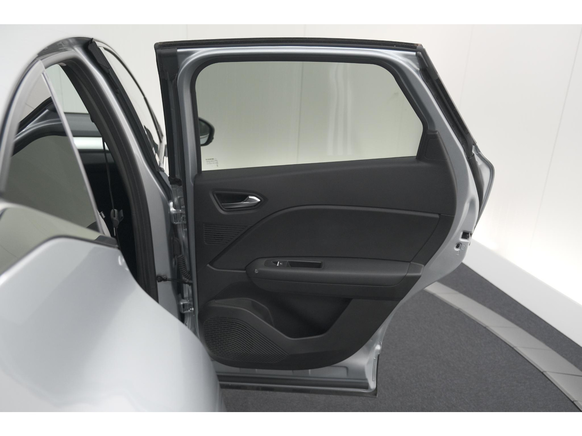 Renault Captur 1.6 E-Tech full hybrid 145 techno | Camera | Parkeersensoren | Climate control | Keyless
