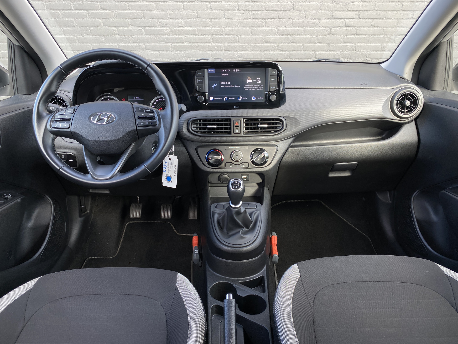 Hyundai i10 1.0 Comfort | 1e eigenaar | airco | apple carplay | cruise control | all season banden | dab | apk t/m 6-2028