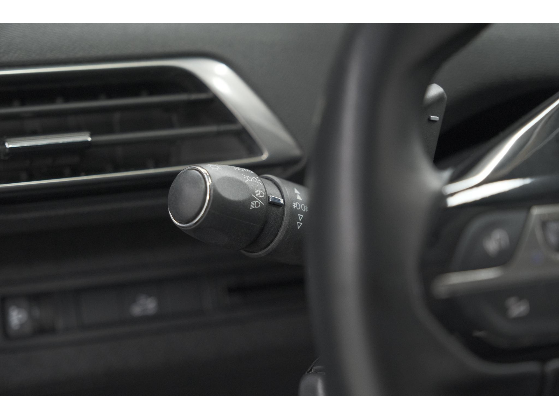 Peugeot 3008 PureTech 130 EAT6 Blue Lease Premium | Camera | Apple Carplay | Parkeersensoren | Climate Control