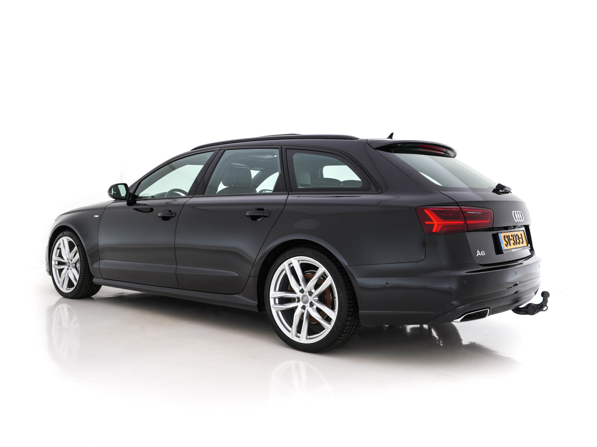 Audi A6 Avant 3.0 TDI Quattro S-Line Aut. *PANO | NAVI-FULLMAP | LEATHER-ALCANTARA | BI-XENON | BOSE-SURROUND | DAB | CAMERA | ECC | HEATED-SPORTSEATS | PDC | CRUISE | TOWBAR | KEYLESS | 20"ALU*
