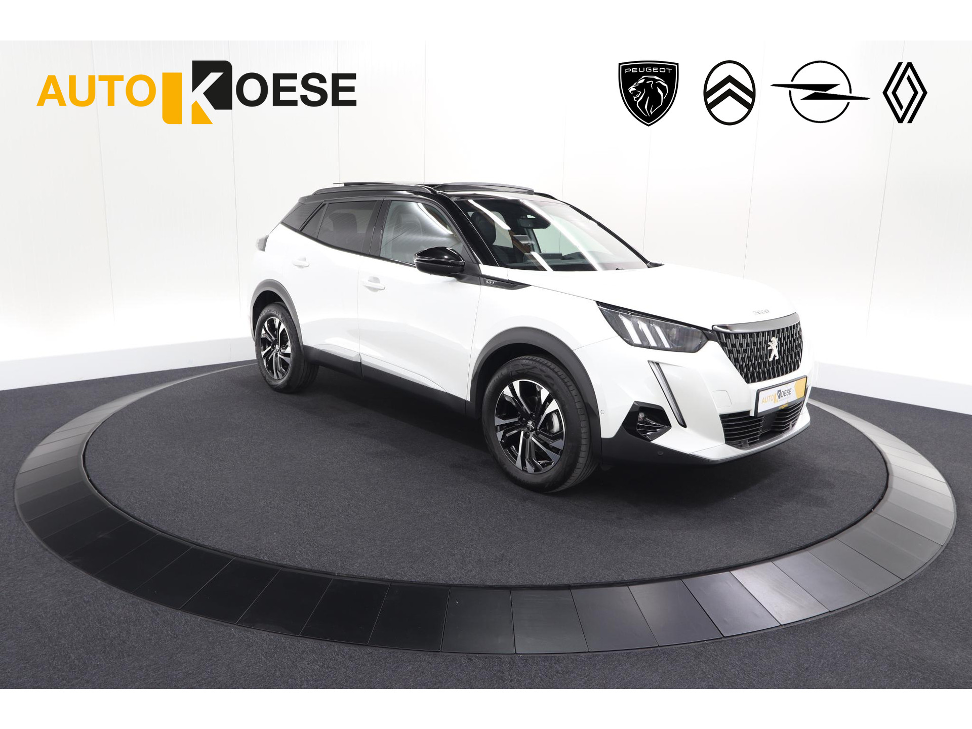 Peugeot 2008 PureTech 130 GT | Elektrisch Panoramadak | Camera | Dodehoekdetectie | Navigatie