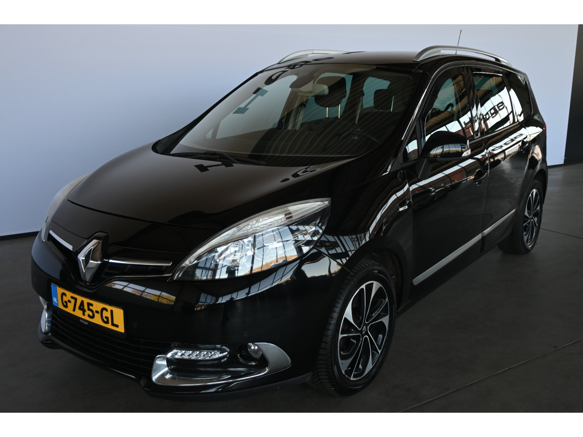 Renault Grand Scenic 1.5 dCi Bose Automaat Clima Navigatie Cruise Control Rijlaarprijs! Inruil Mogelijk!