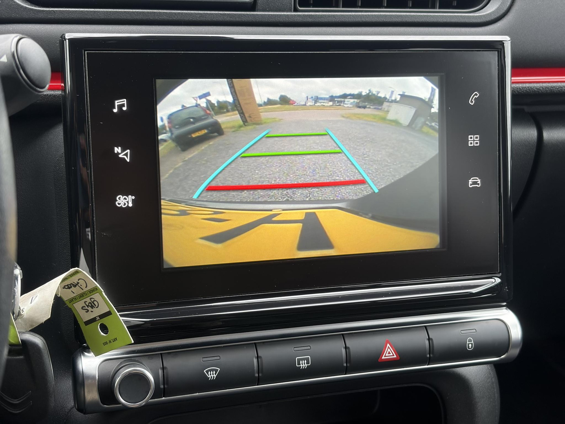 Citroen C3 1.2 PureTech S&S Shine D-riem vv in 08-2026 l 1e Eigenaar l Camera l Carplay l Navi l 110pk l Dealer Onderhouden l Clima l Cruise l 6 Bak l Pdc l Lm velgen l N.A.P l Apk tot 02-2027