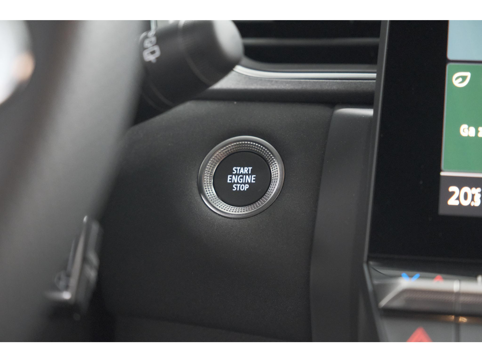 Renault Captur 1.3 mild hybrid 160 techno | Trekhaak | Pack Winter | Camera | Adaptieve Cruise