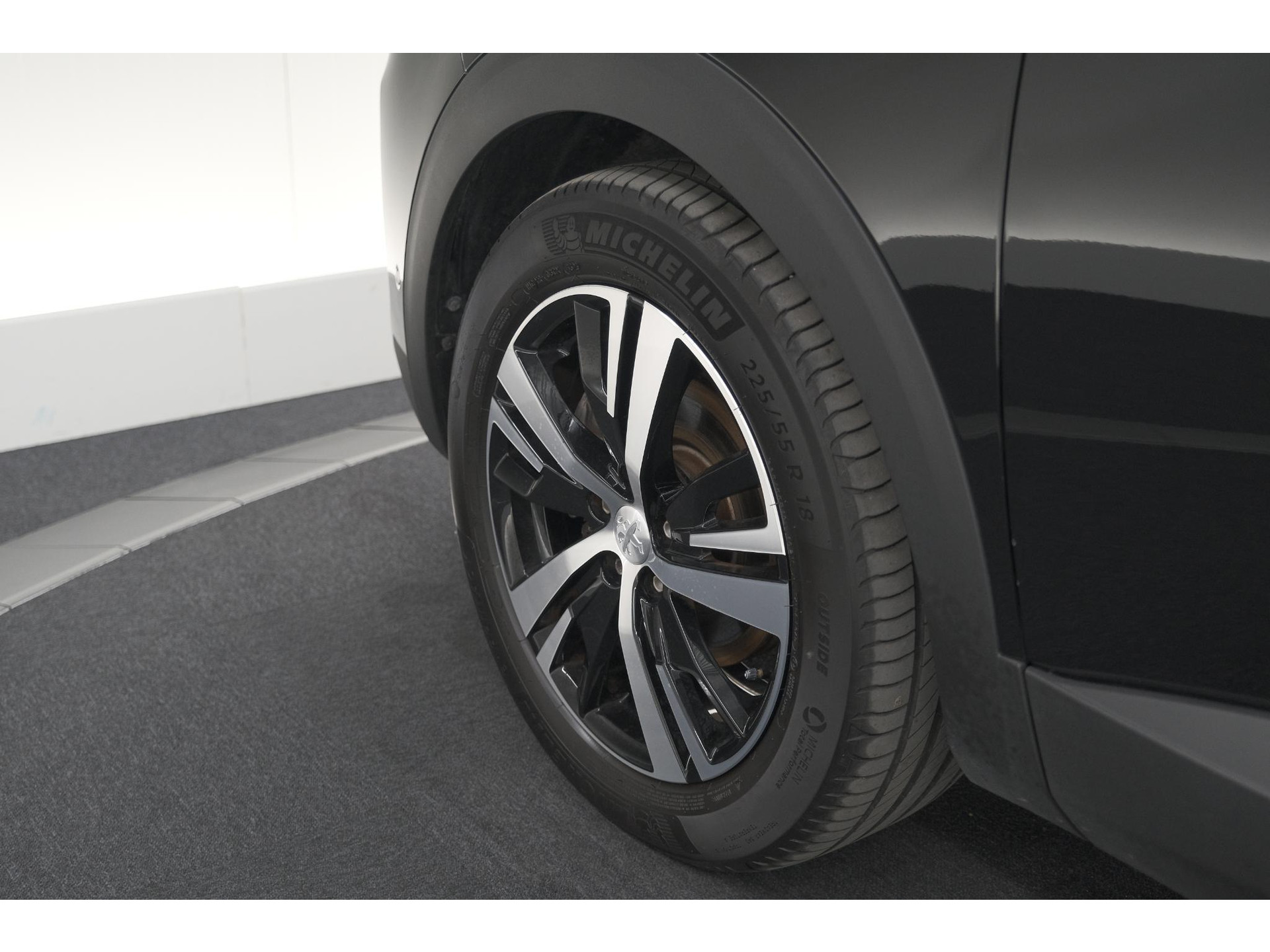 Peugeot 3008 PureTech 130 EAT8 GT Black Pack | Camera | Adaptieve Cruise Control | Elektronische Kofferklep | Apple Carplay