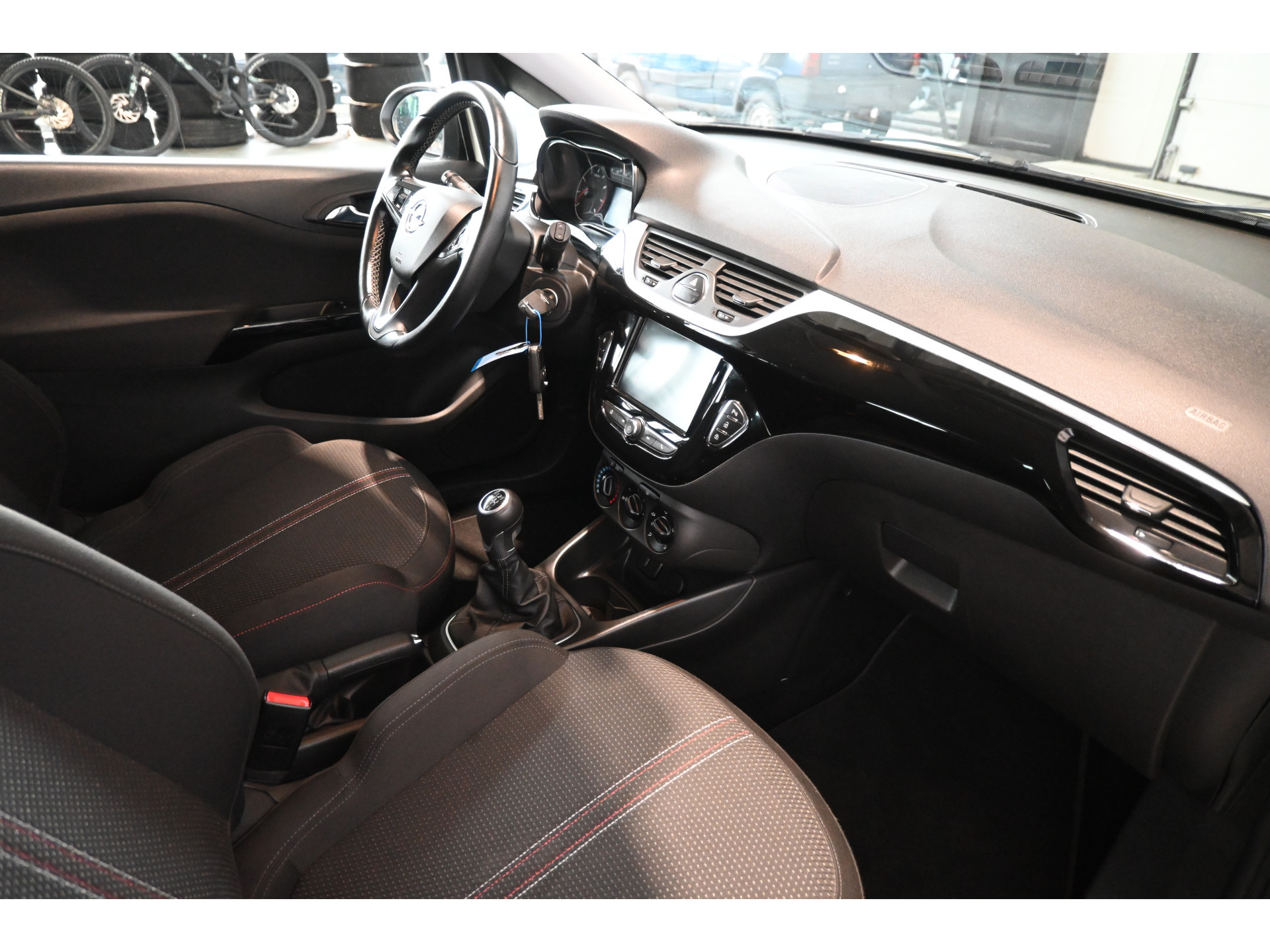 Opel Corsa 1.0 Turbo Color Edition Nap Airco Cruise Pdc Lichtmetaal 1e Eigenaar 100% Onderhouden! Inruil Mogelijk!
