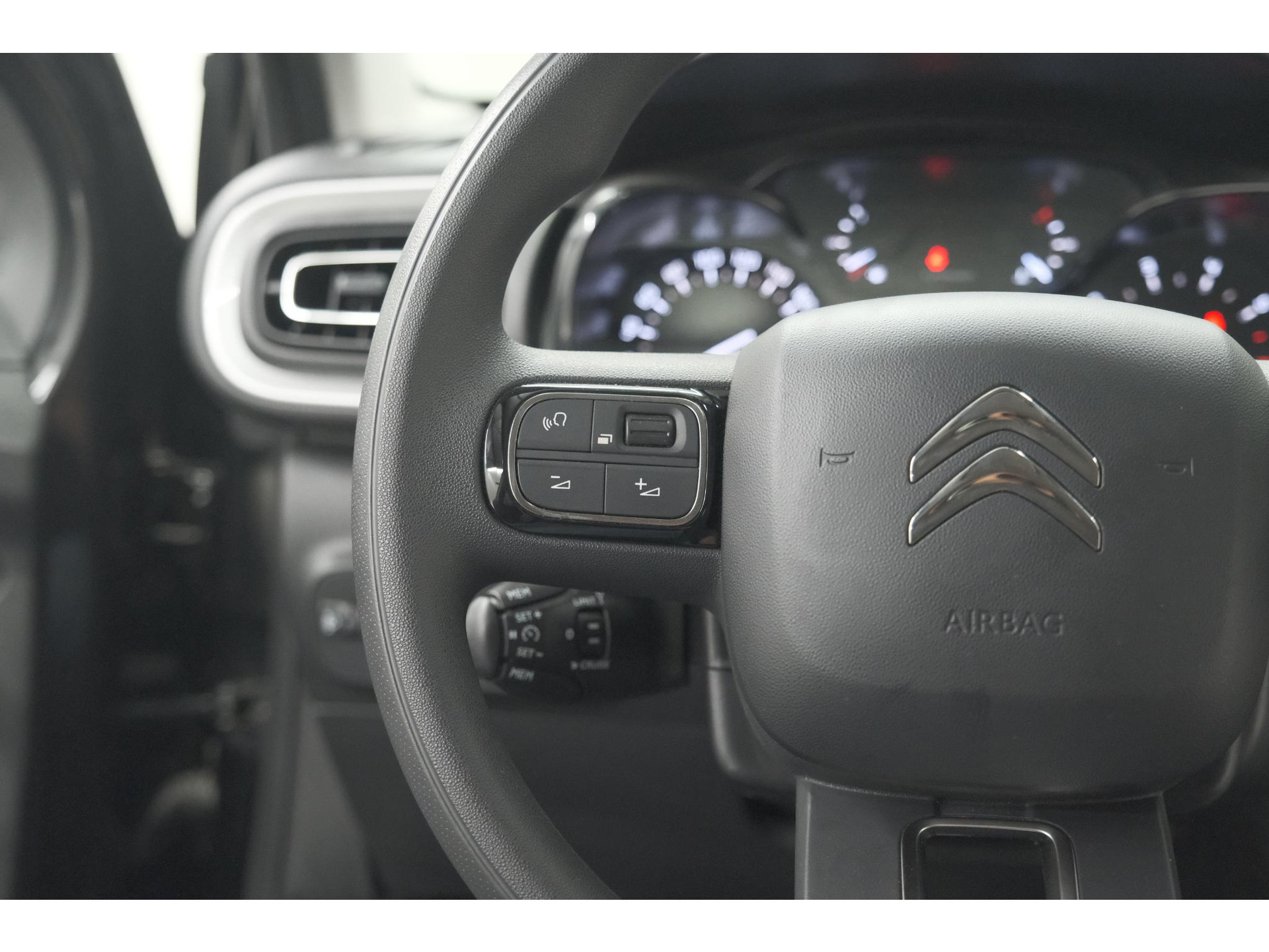 Citroen C3 PureTech 110 EAT6 Max | Apple Carplay | Parkeersensoren | Climate Control | 16 Inch Lichtmetalen Velgen