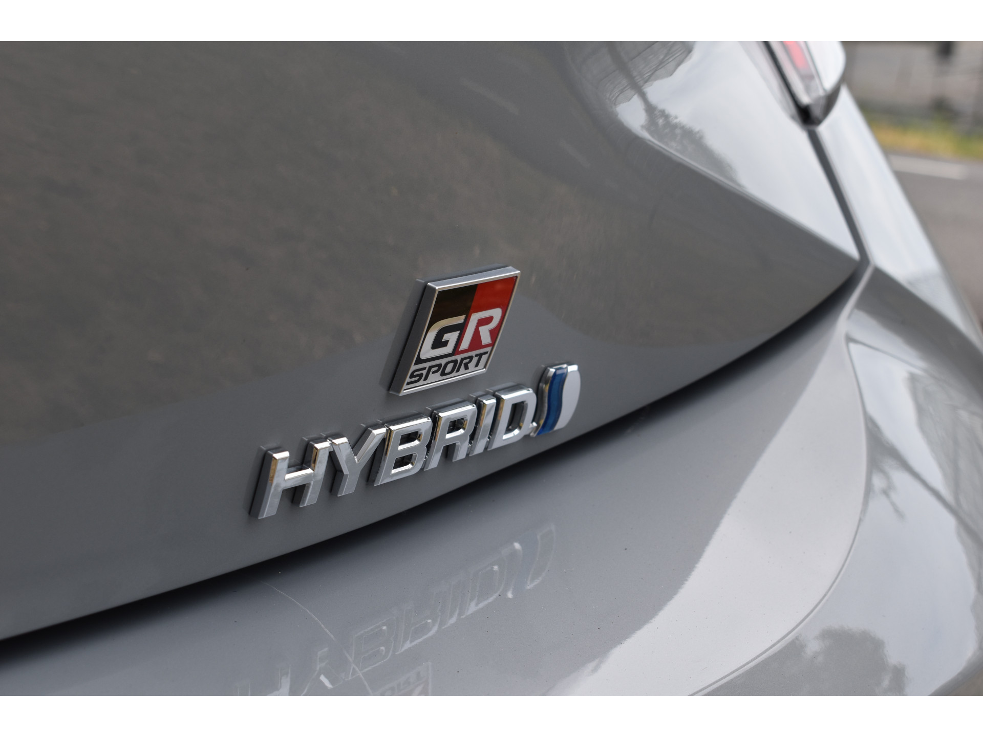Toyota Corolla 2.0 Hybrid GR-Sport Plus Pano Bi-tone Automaat