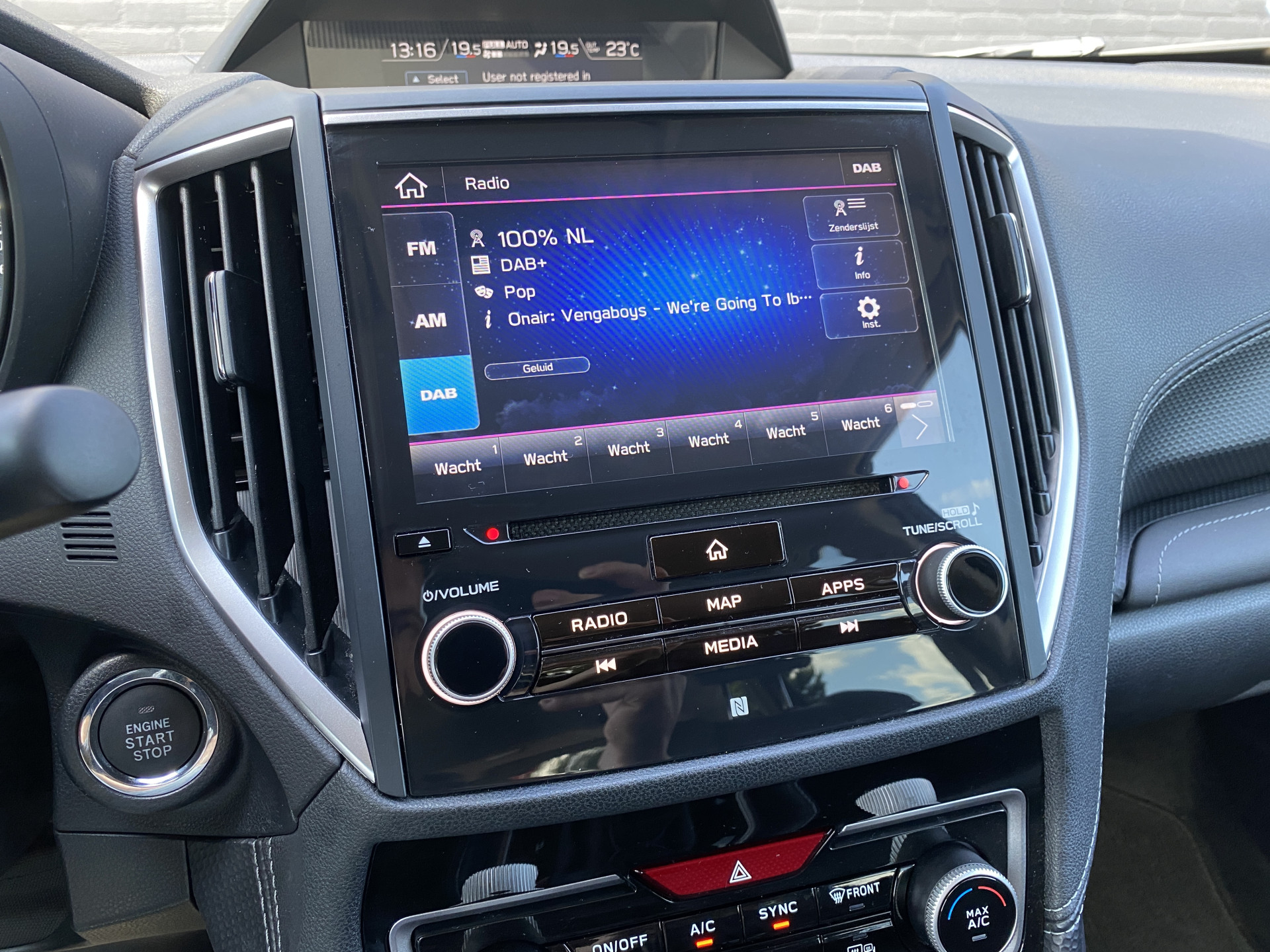 Subaru Forester 2.0i e-BOXER Luxury AUT. | dealer onderh. | leder interieur | trekhaak | adapt. cruise | carplay | memory seat