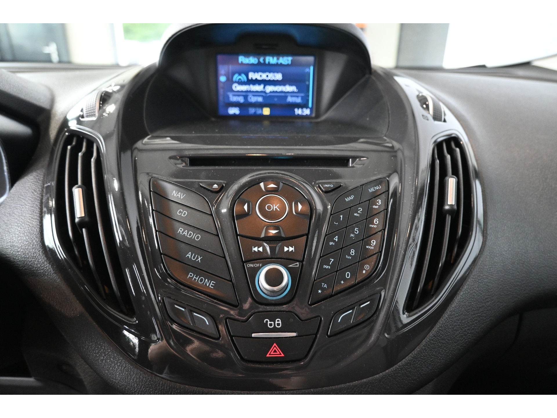 Ford Tourneo Courier 1.0 Titanium Clima Navigatie 2x Schuifdeur Stoelverwarming Cruise Control Rijklaarprijs! Inruil Mogelijk!