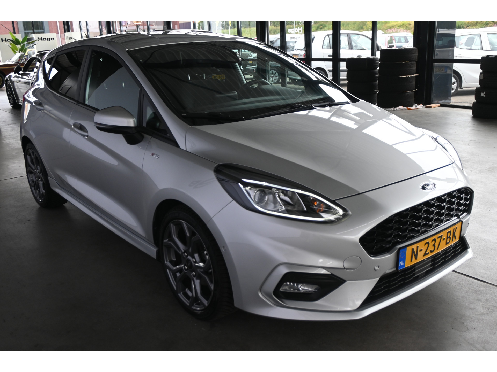 Ford Fiesta 1.0 EcoBoost Hybrid ST-Line Adaptieve Cruise Clima Camera Lane Assist Led Inruil Mogelijk!