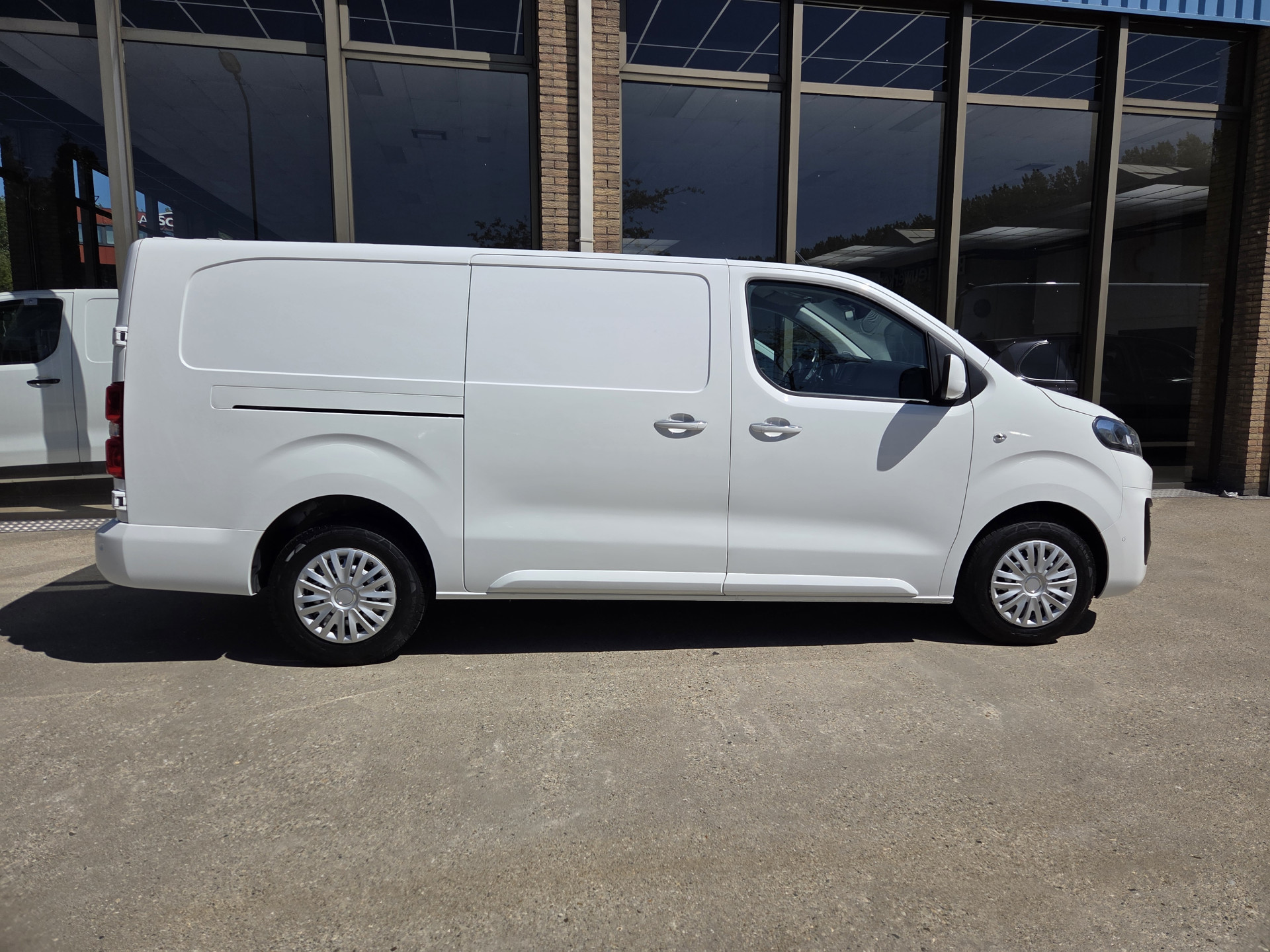 Citroën Jumpy 2.0 BlueHDI 120Pk XL (L3) Automaat Climatecontrol Cruisecontrol Achteruitrijcamera