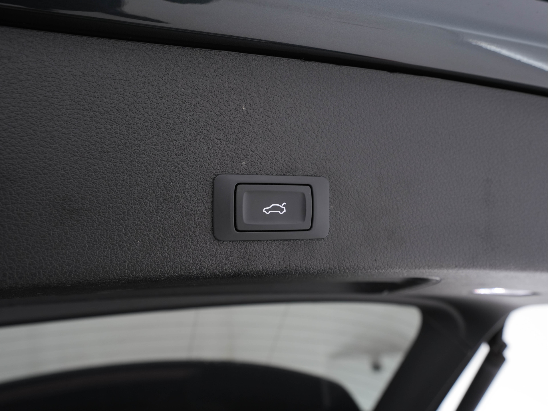 Audi e-tron 50 Quattro Advanced Launch-Edition-Plus [ 3-Fase ] (INCL-BTW) *PANO | DIGI-COCKPIT | LUXURY-LEATHER | FULL-LED | MEMORY-PACK |  KEYLESS | NAVI-FULLMAP | TOWBAR | SHIFT-PADDLES | COMFORT-SEATS | 20"ALU*