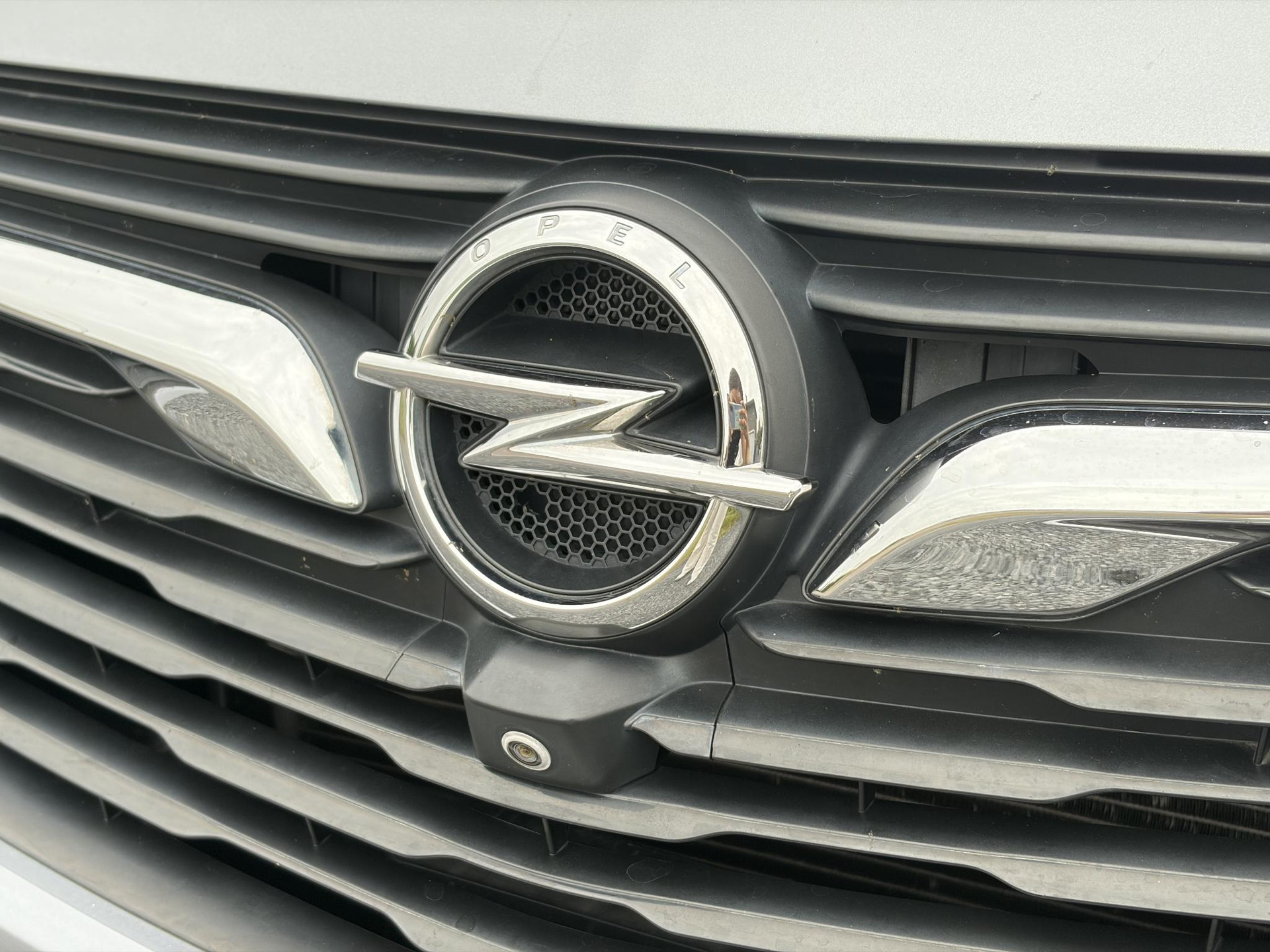 Opel Grandland X 1.2 Turbo Ultimate D-riem vv in 12-2024,1e Eigenaar,360° Camera,Trekhaak,131pk,6 Bak,Navi,Halfleder,Dodehoek,Rijstrooksensor,Keyless,Stoelverw,N.A.P,Apk tot 02-2027