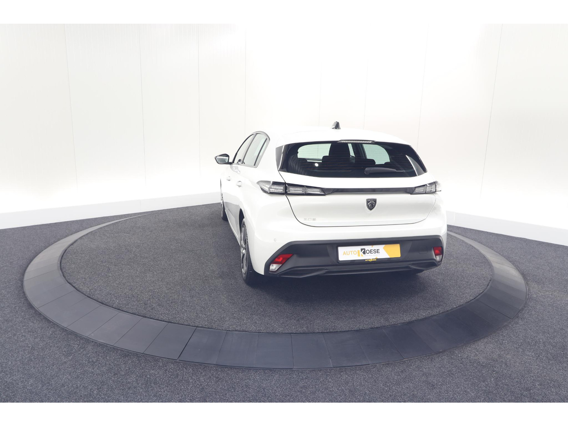 Peugeot 308 PureTech 110 Active Pack Business | Parkeersensoren | Apple Carplay | Navigatie | Cruise Control