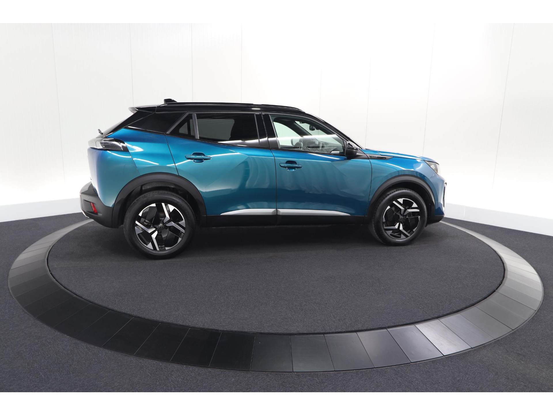 Peugeot 2008 1.2 Hybrid 145 GT | Camera | Apple Carplay | Parkeersensoren