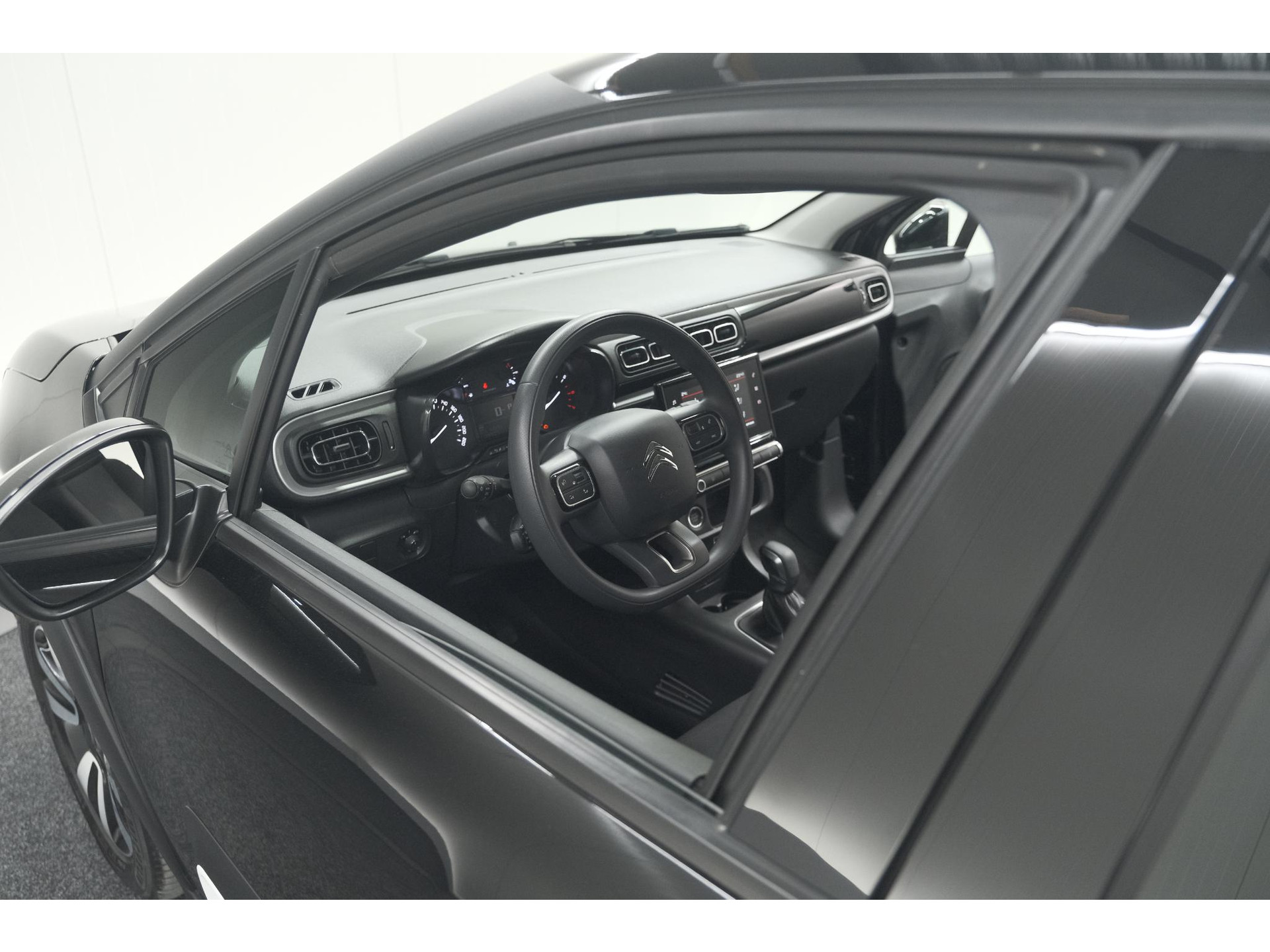 Citroen C3 PureTech 110 EAT6 Max | Apple Carplay | Parkeersensoren | Climate Control | 16 Inch Lichtmetalen Velgen
