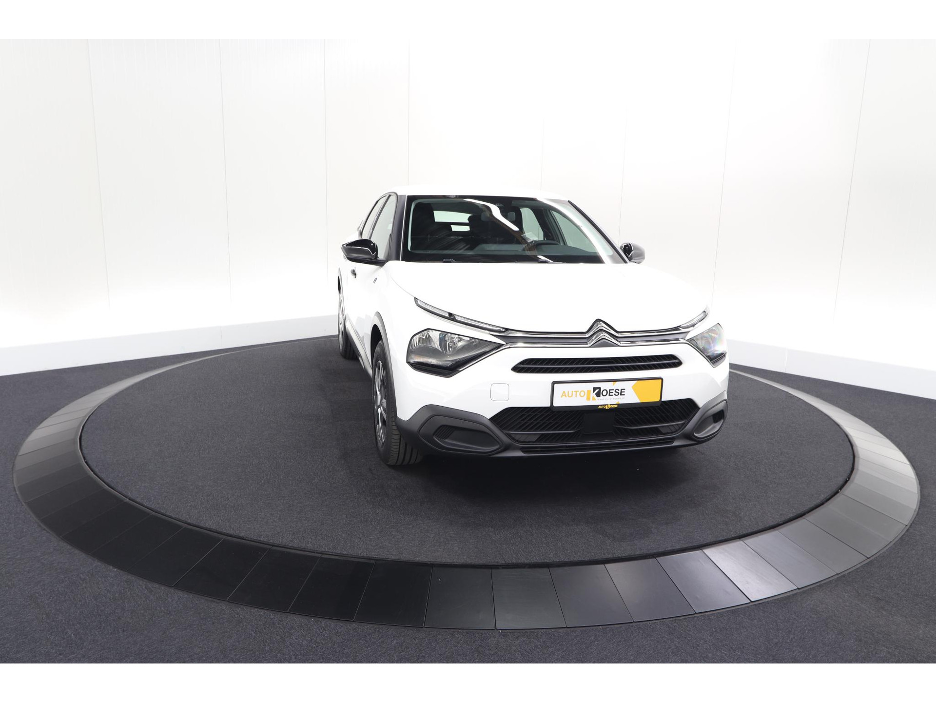 Citroen Ë-C4 Live 50 kWh | 11 KW lader | 93,1% SOH | Apple Carplay | Parkeersensoren | LED