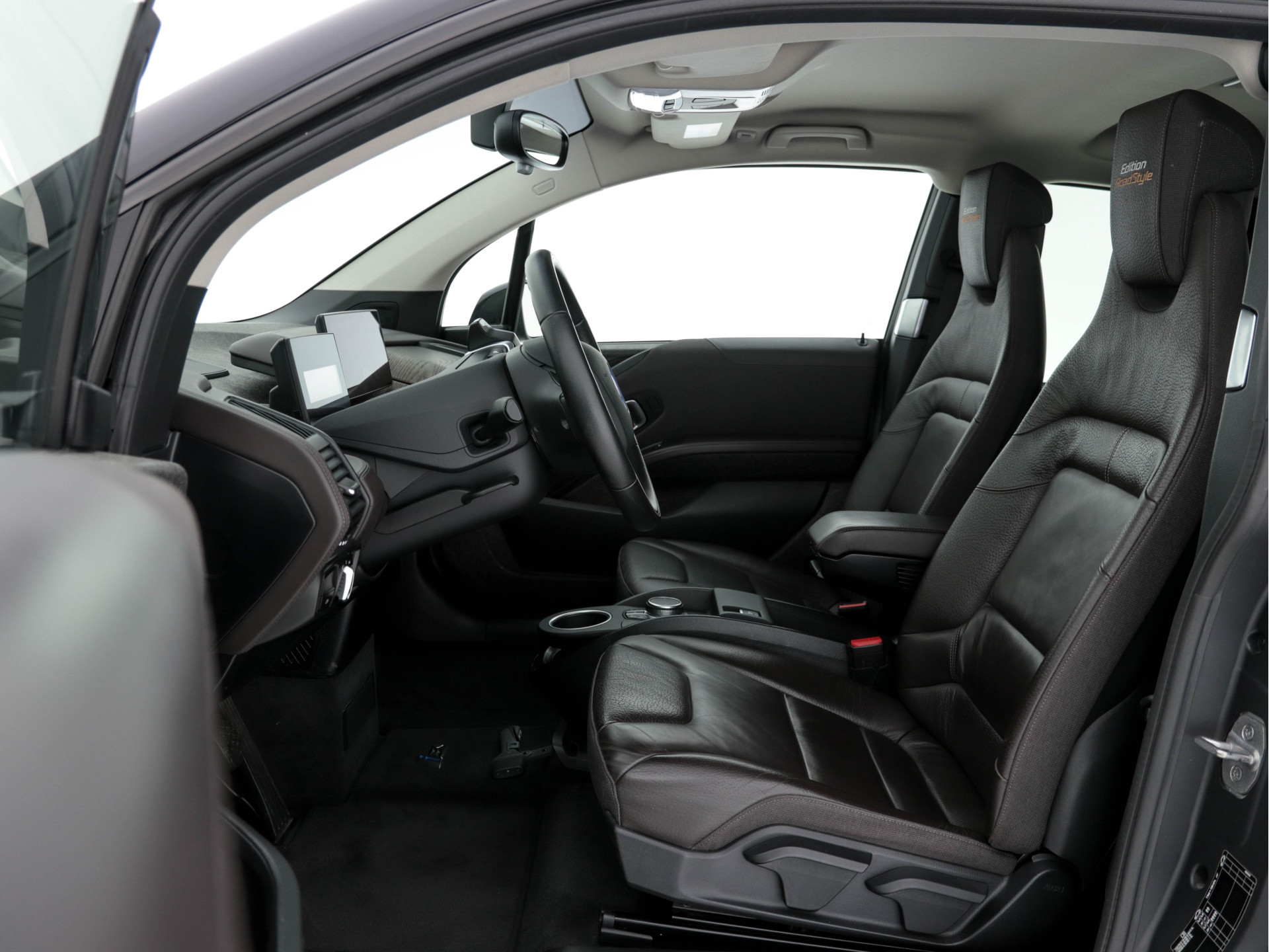 BMW i3 S 120Ah 42 kWh Edition Road (1 of 1000 !) [ 3-Fase ] {SOH-100%} (INCL-BTW ) Aut * HEAT-PUMP | LEATHER | NAVI-FULLMAP | HARMAN/KARDON-AUDIO | FULL-LED | KEYLESS | CAMERA | DAB | DIGI-COCKPIT | CRUISE | COMFORT-SEATS | CCS-FASTLOADER | 20"ALU*